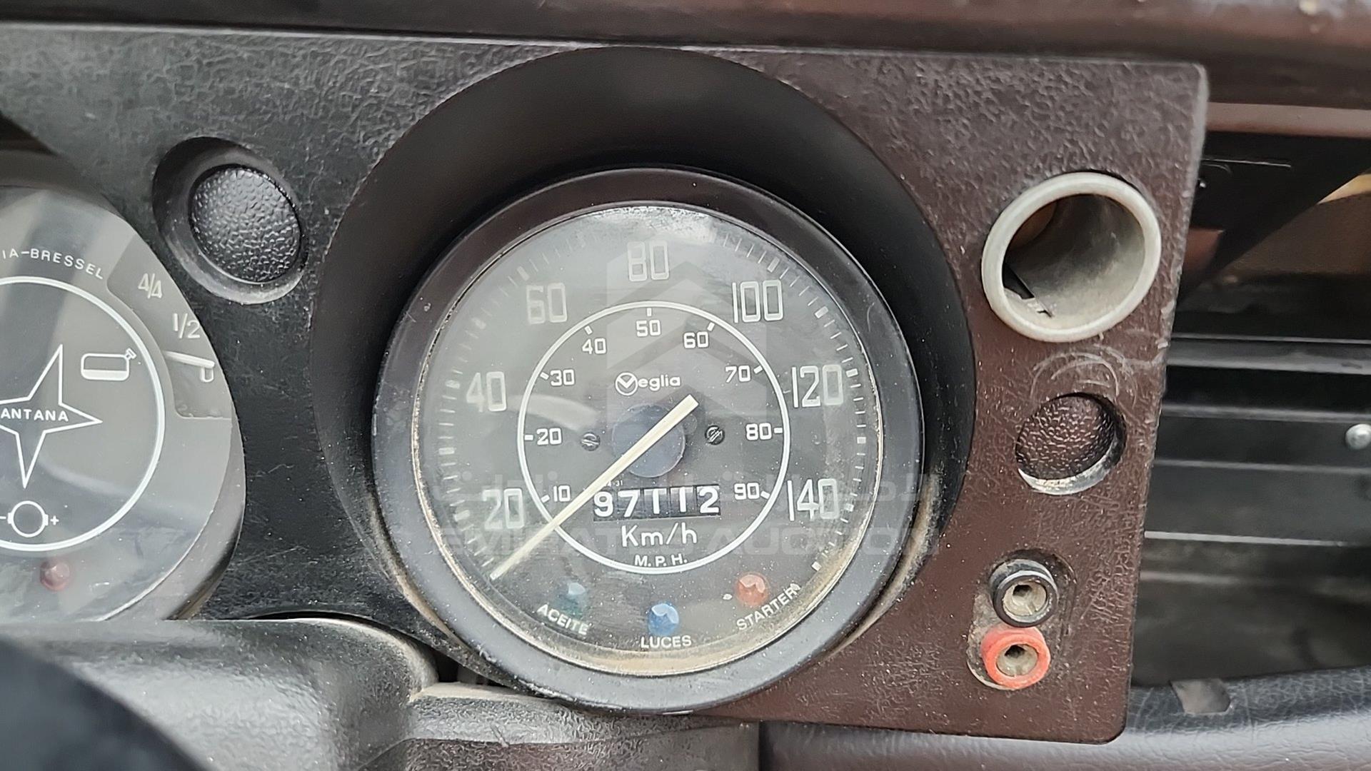 1981 LAND ROVER DEFENDER VIN: 012599