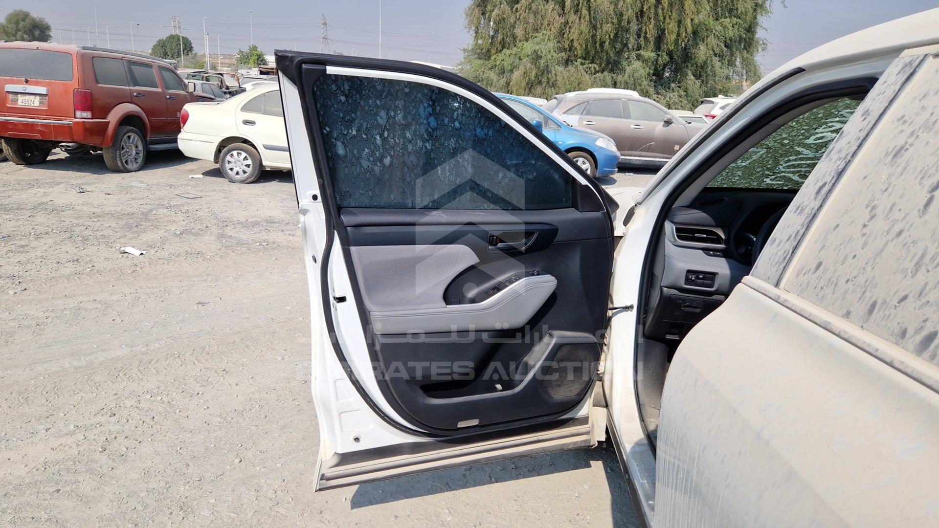 2022 TOYOTA HIGHLANDER VIN: 5TDLB3CH7NS088561