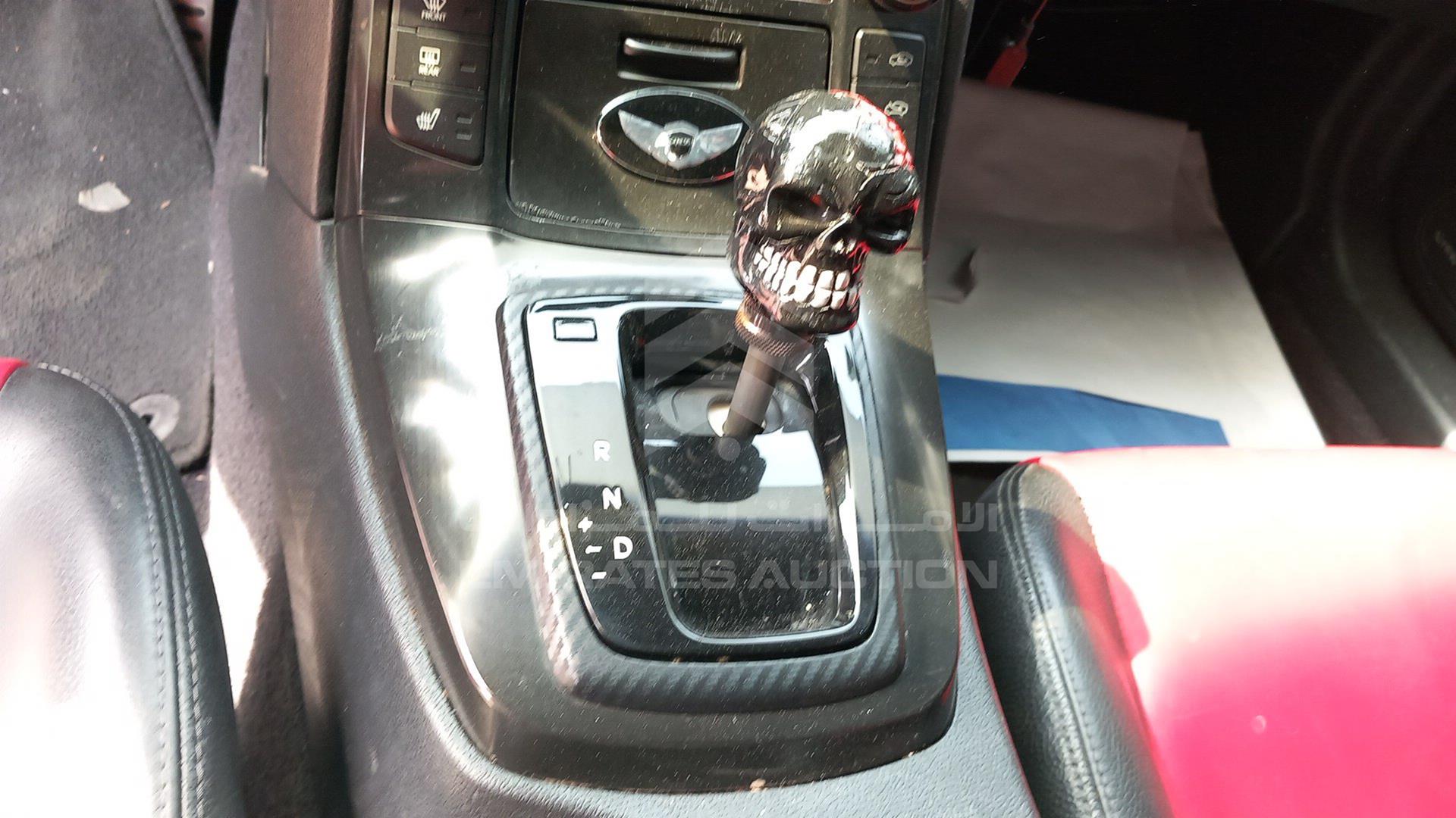 2015 HYUNDAI GENESIS VIN: KMHHU61H2FU116215