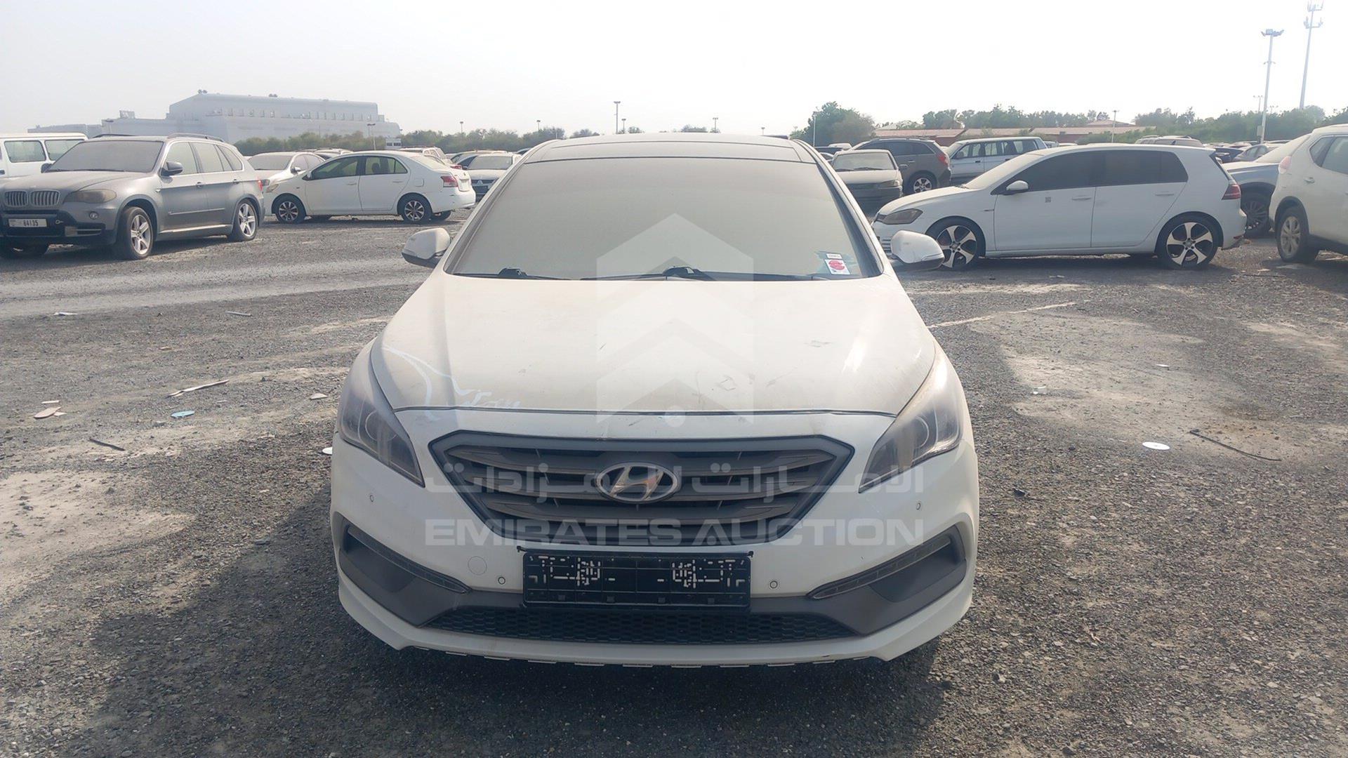 2016 HYUNDAI SONATA VIN: KMHE341B4GA125815