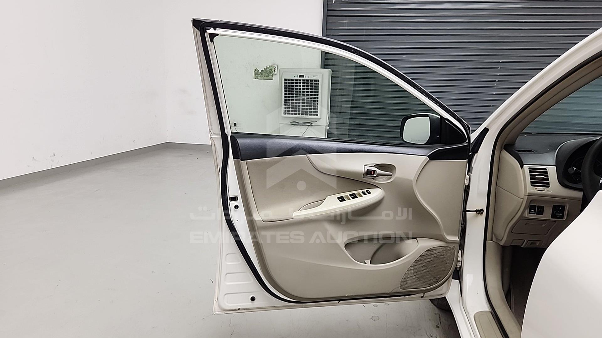 2013 TOYOTA COROLLA VIN: RKLBV42E4D4646184