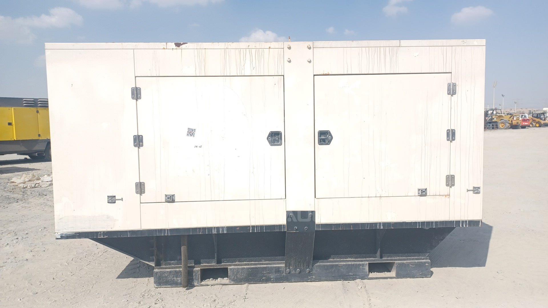 2020 CATERPILLAR --- VIN: CAT000C9VLX901976