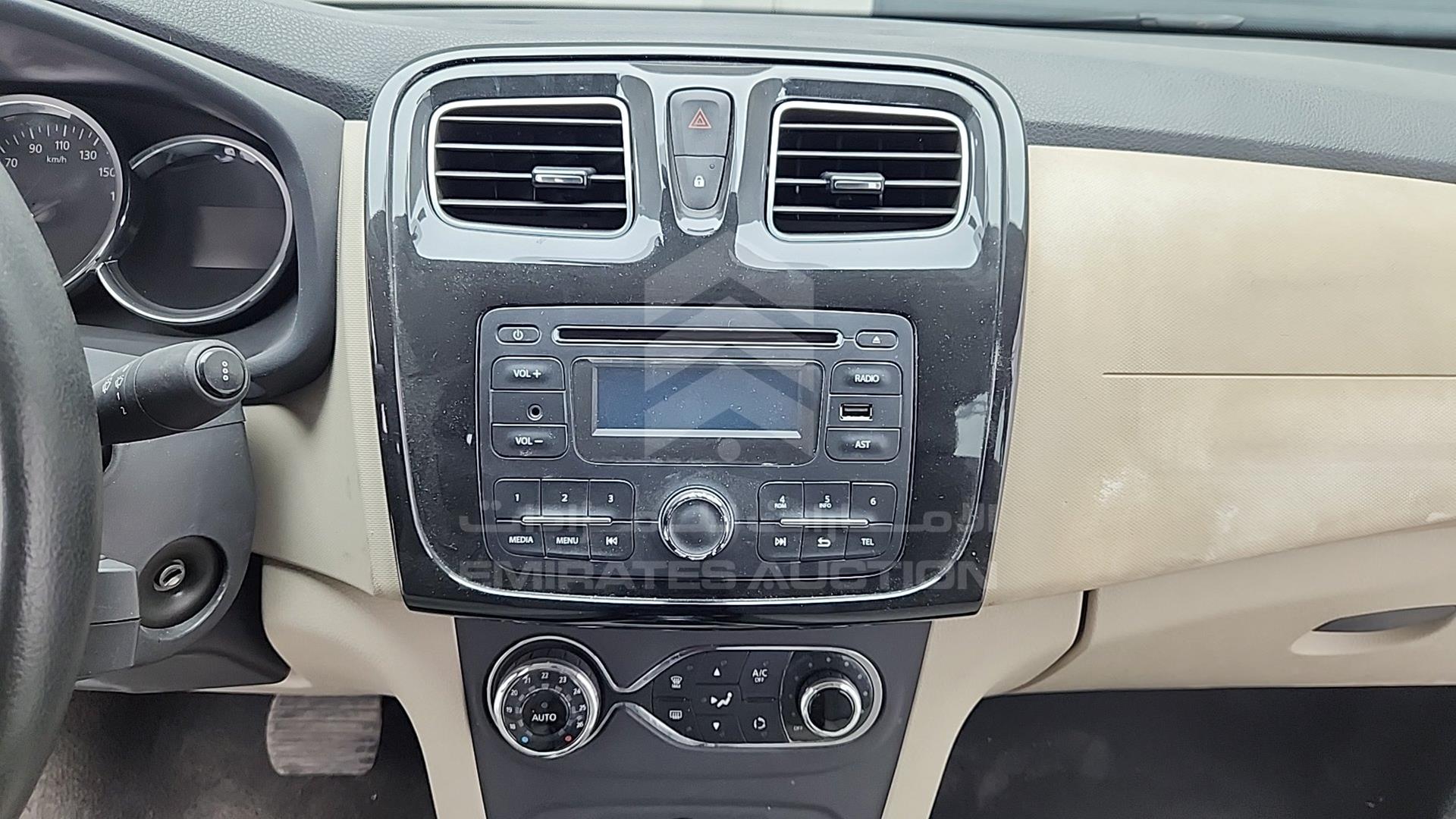 2017 RENAULT SYMBOL VIN: VF14SRAB4HT518704