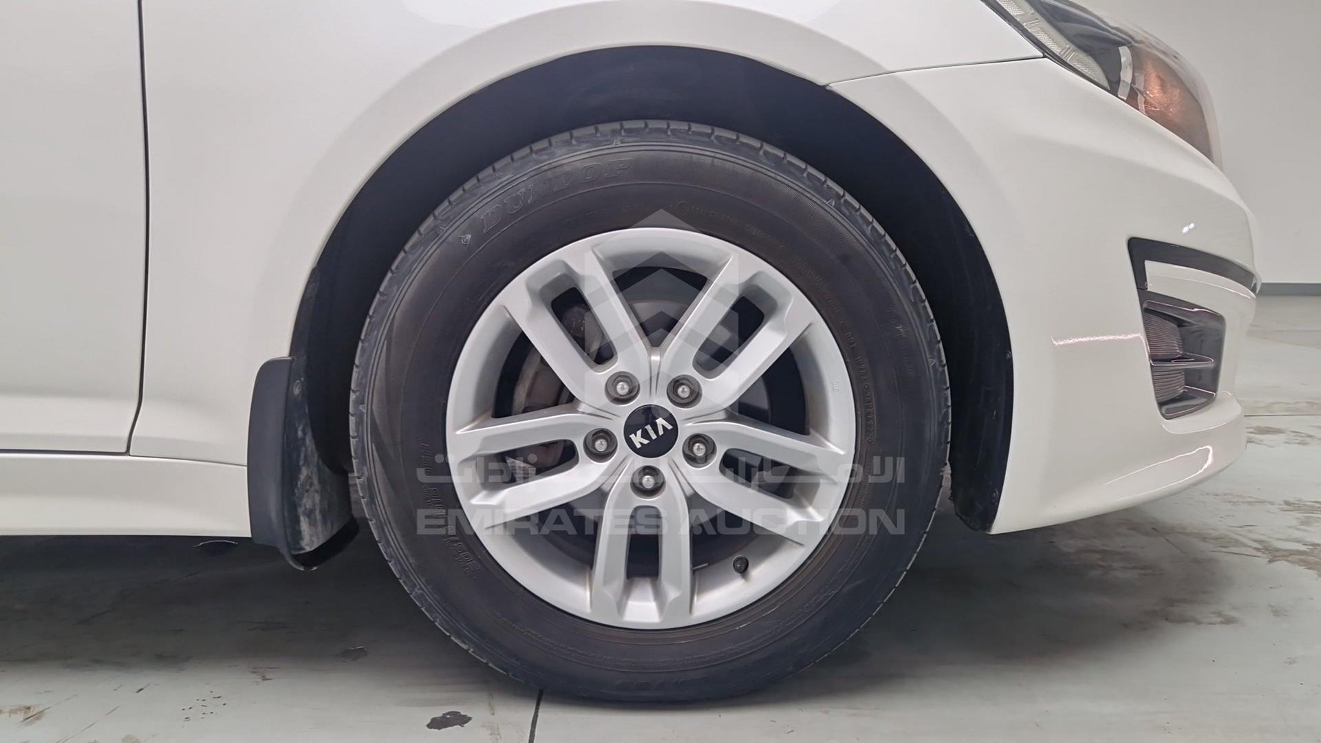 2015 KIA OPTIMA VIN: KNAGM4197F5554667