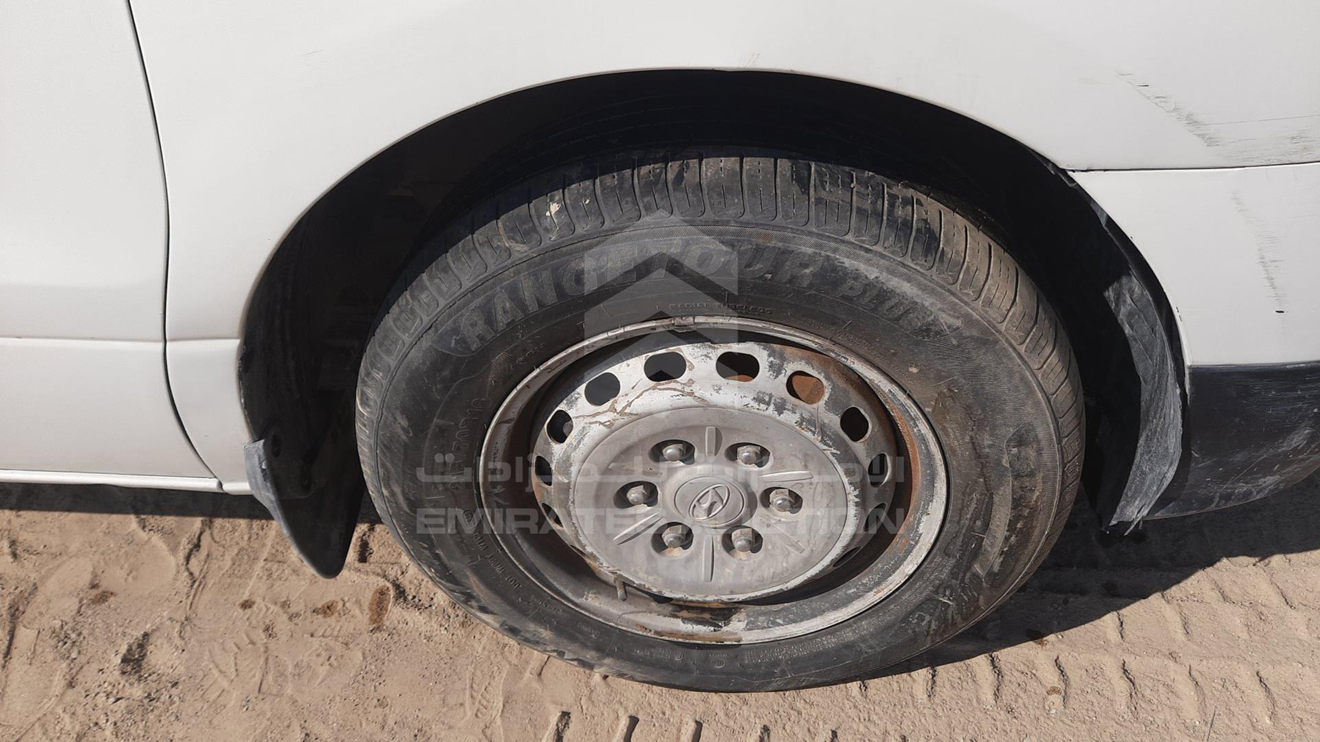 2012 HYUNDAI H1 VIN: KMHWG81R9CU464169