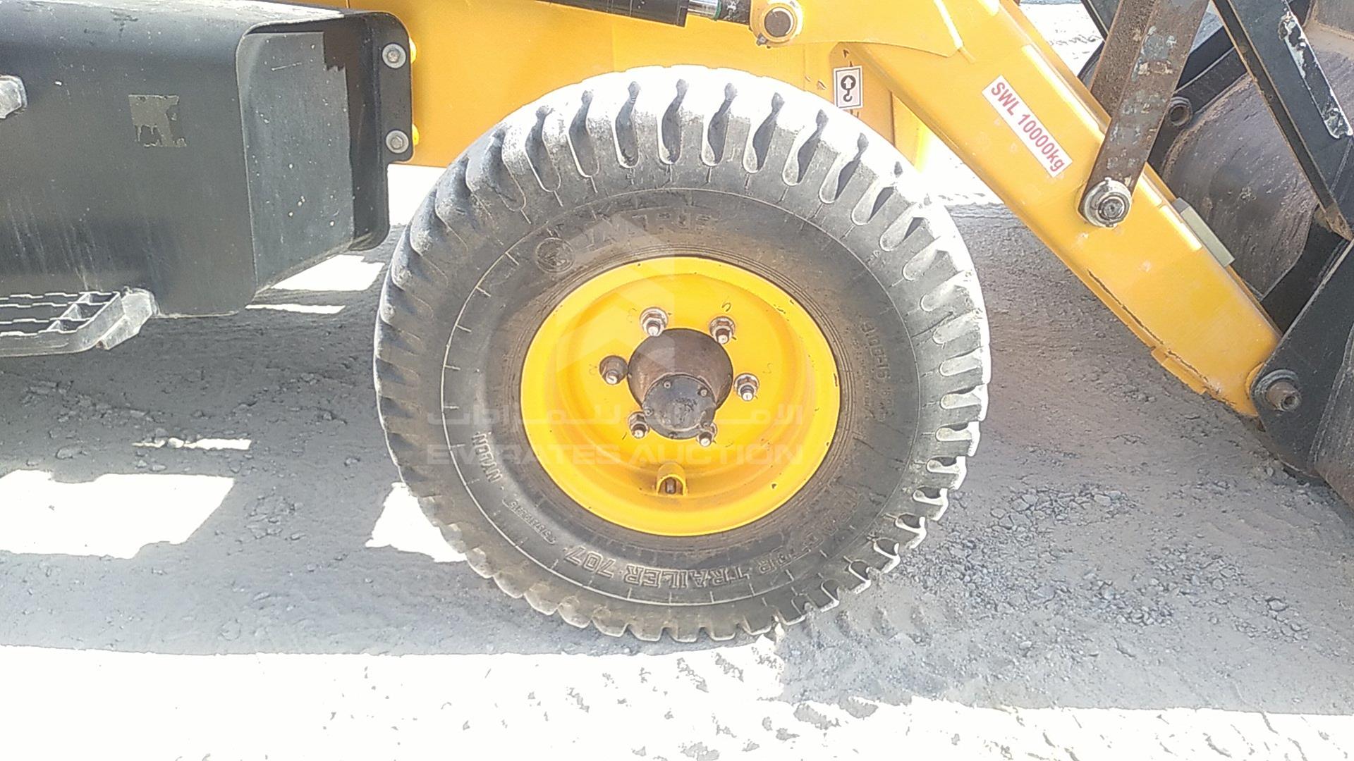 2015 JCB 3DX VIN: HAR3DXSSC01888501