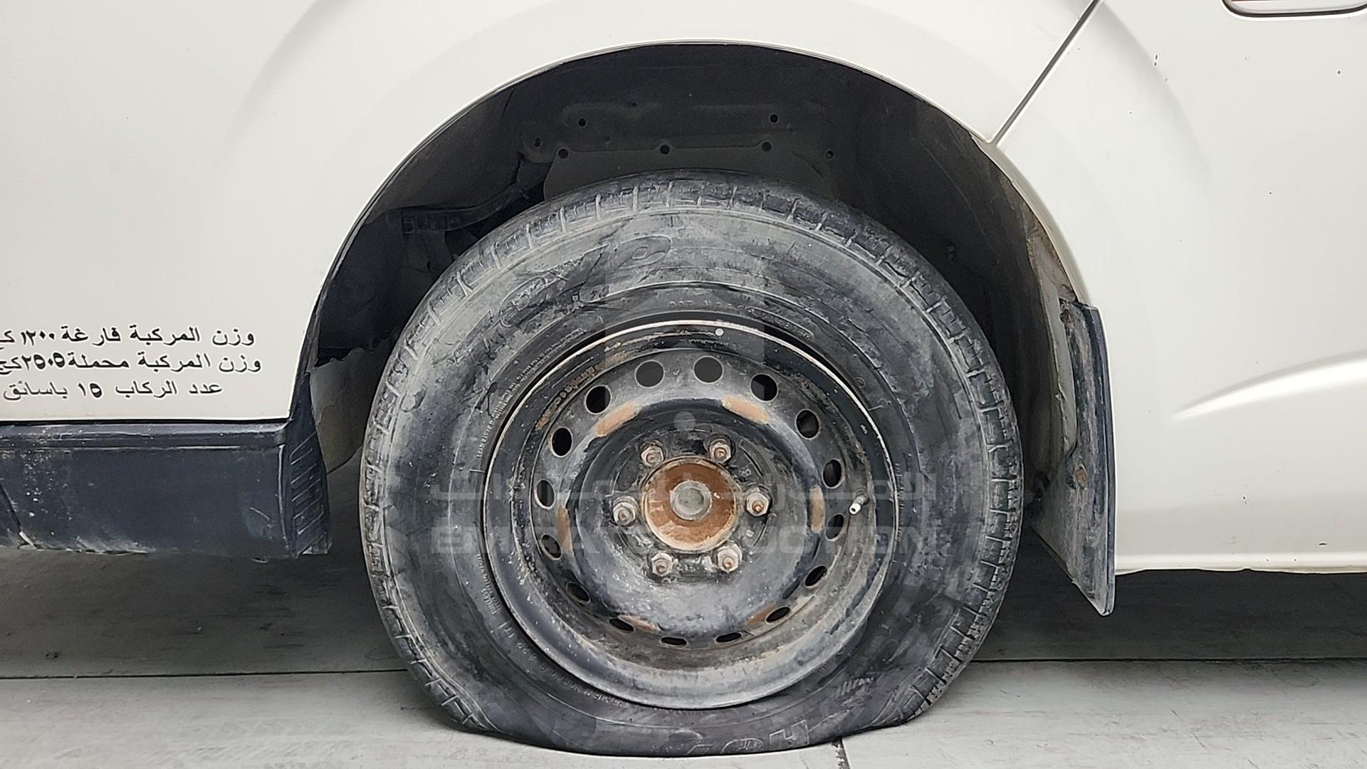 2015 TOYOTA HIACE VIN: JTGRX12PXF8046161