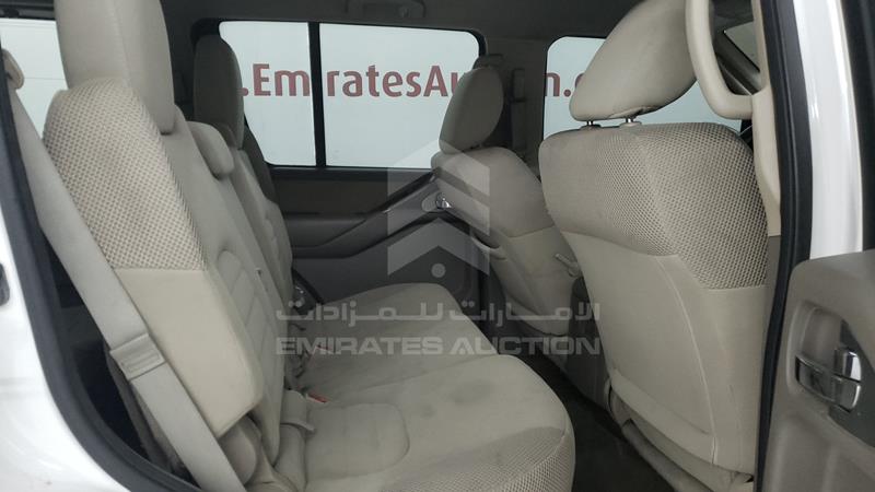 5N1AR1N87CC609082 Auction: EmiratesAuction Lot: 406027 5N1AR1N87CC609082 Nissan Pathfinder 2012 WHITE Photo 22