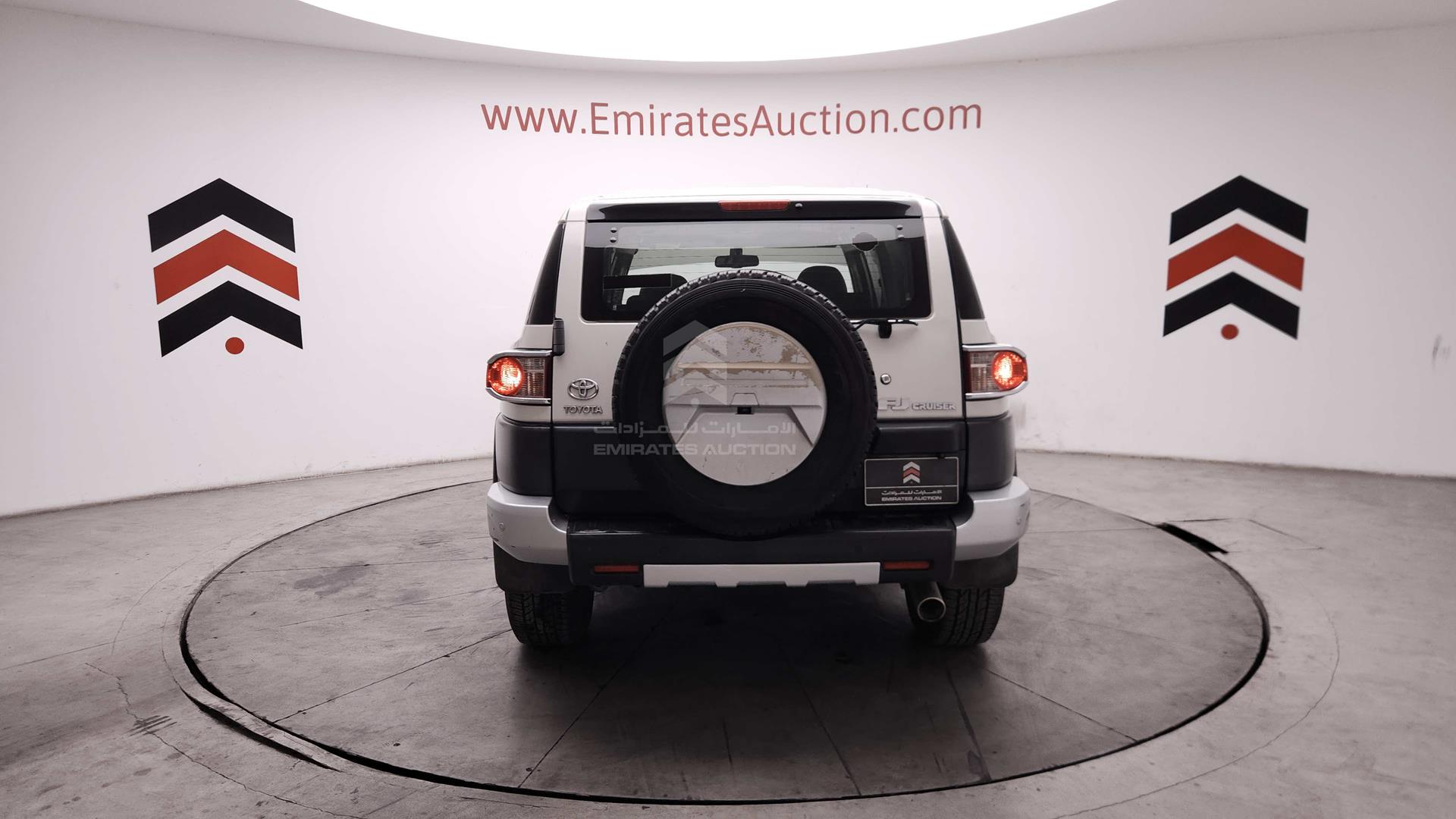 2010 TOYOTA FJ CRUISER VIN: JTEBU11F7AK087211