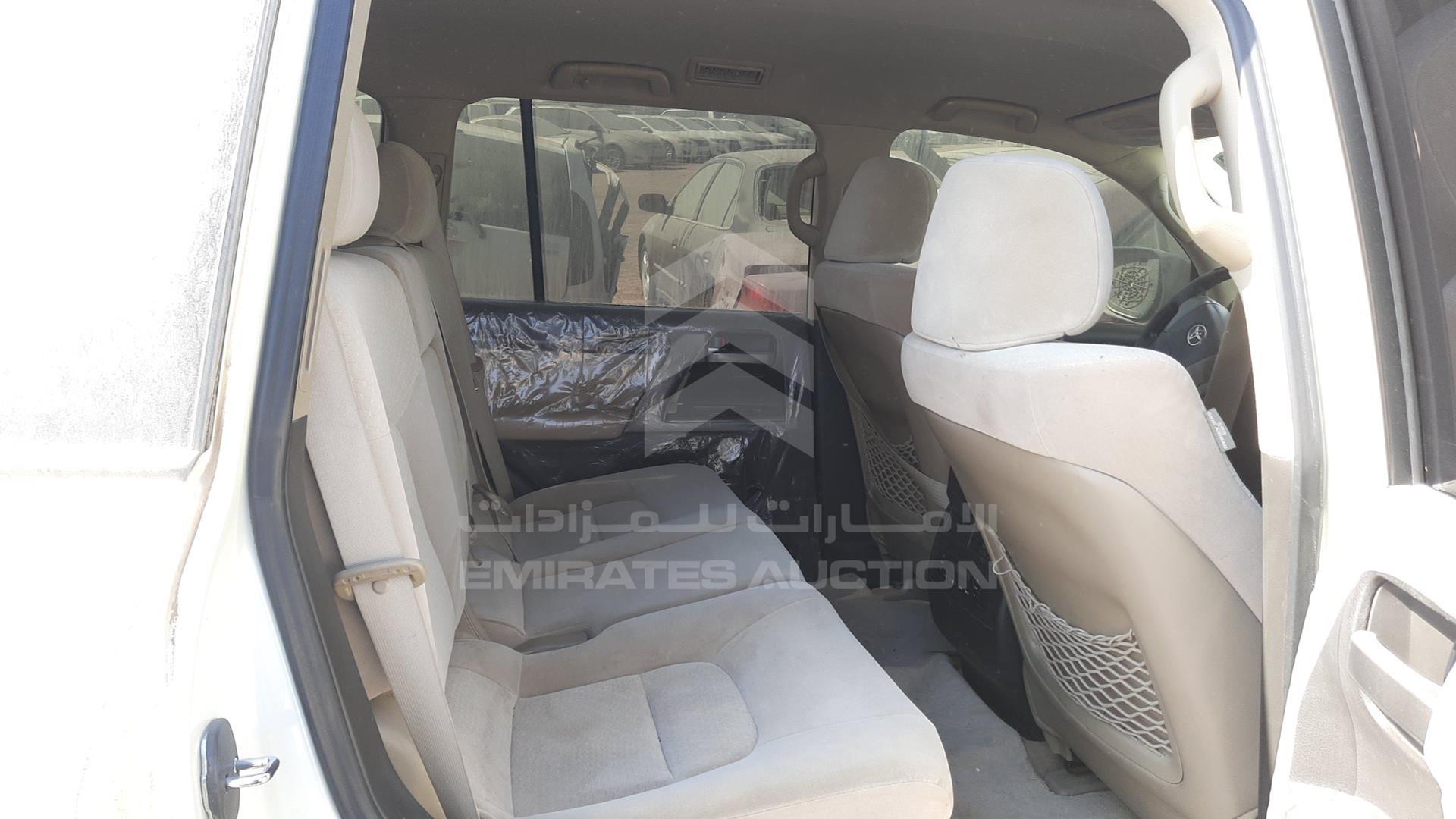 2008 TOYOTA LAND CRUISER VIN: JTMHT05J984014687