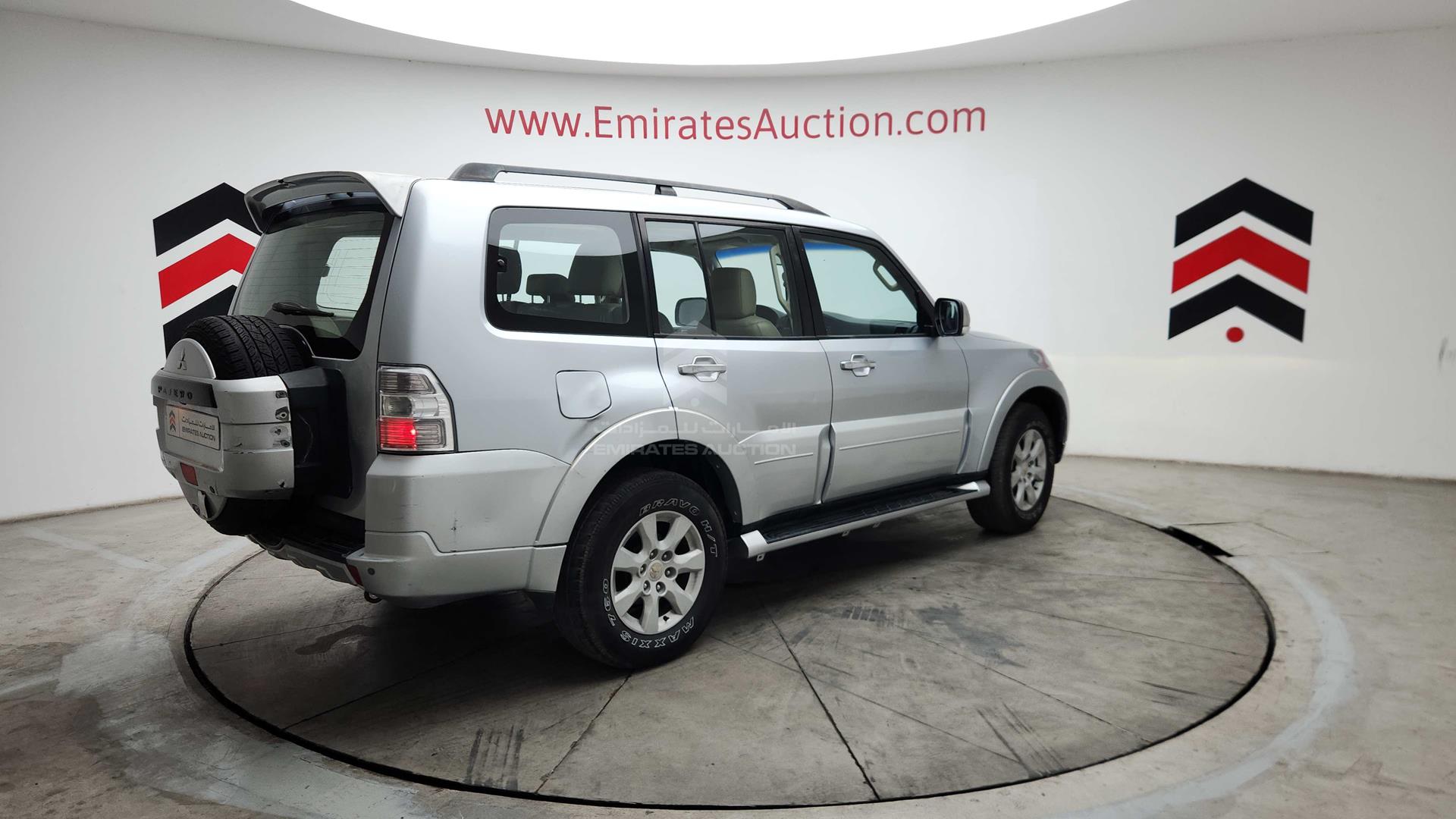 2012 MITSUBISHI PAJERO VIN: JMYLRV95WCJ709340