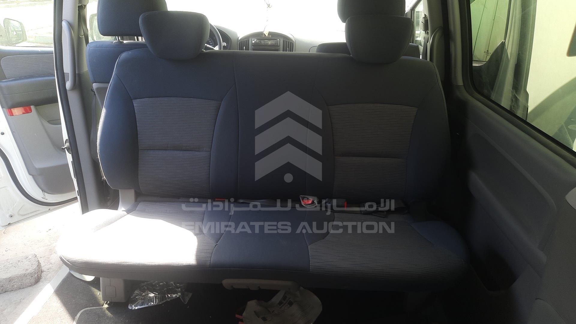 2016 HYUNDAI H1 VIN: KMJWA37R1GU734186