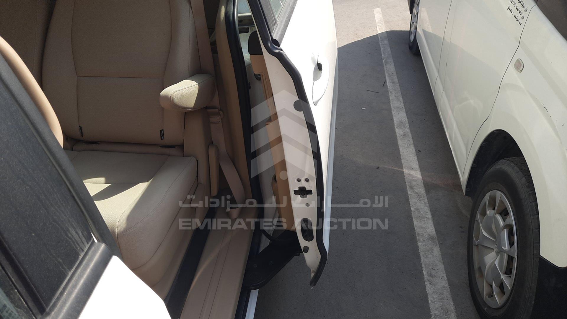 2020 KIA CARNIVAL VIN: KNAMB8121L6645491