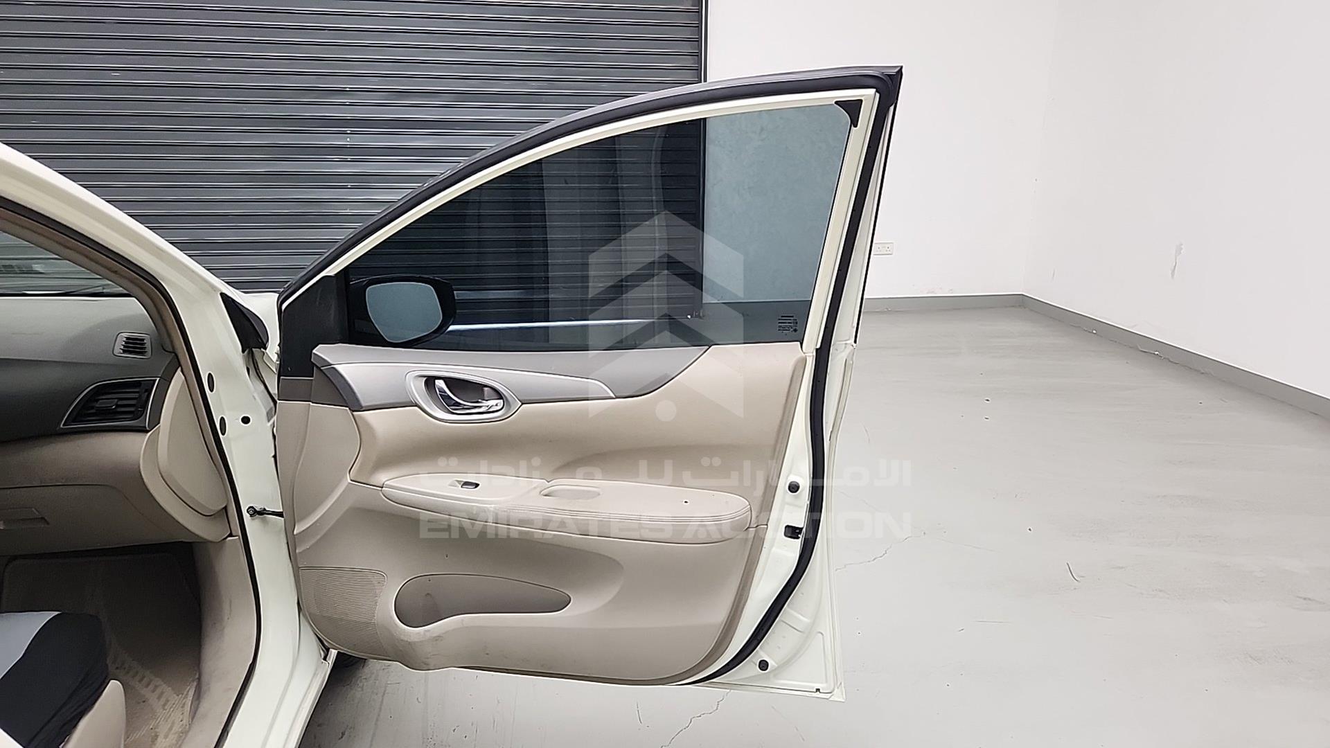 2015 NISSAN TIIDA VIN: MNTBC2C93F6008355