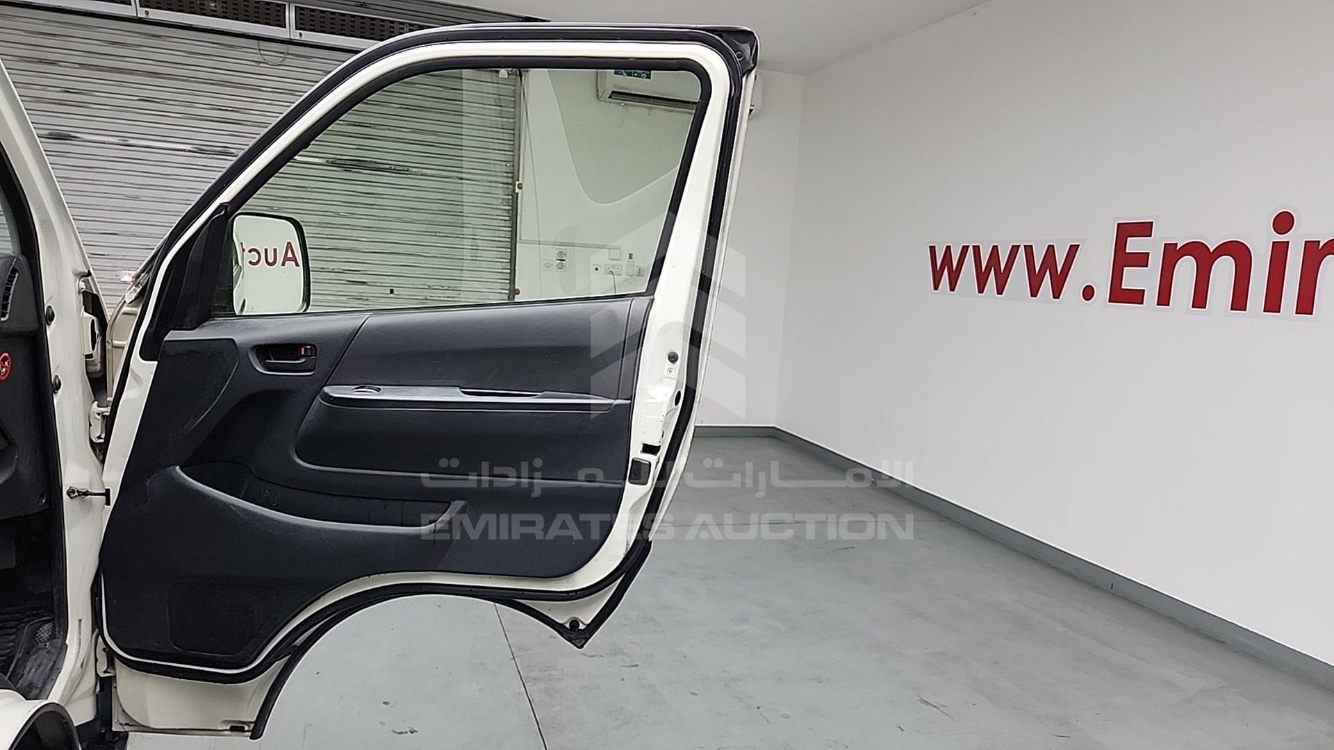 2016 TOYOTA HIACE VIN: JTGRX12P0G8048499