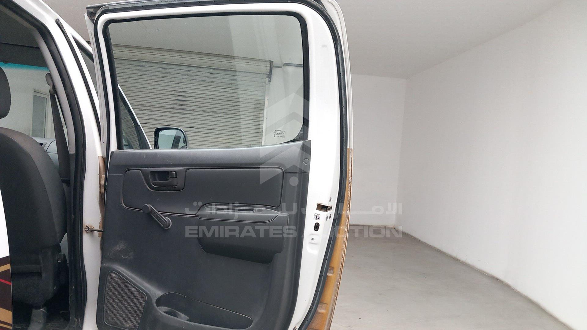 2013 TOYOTA HILUX VIN: MR0FX22G0D1359913