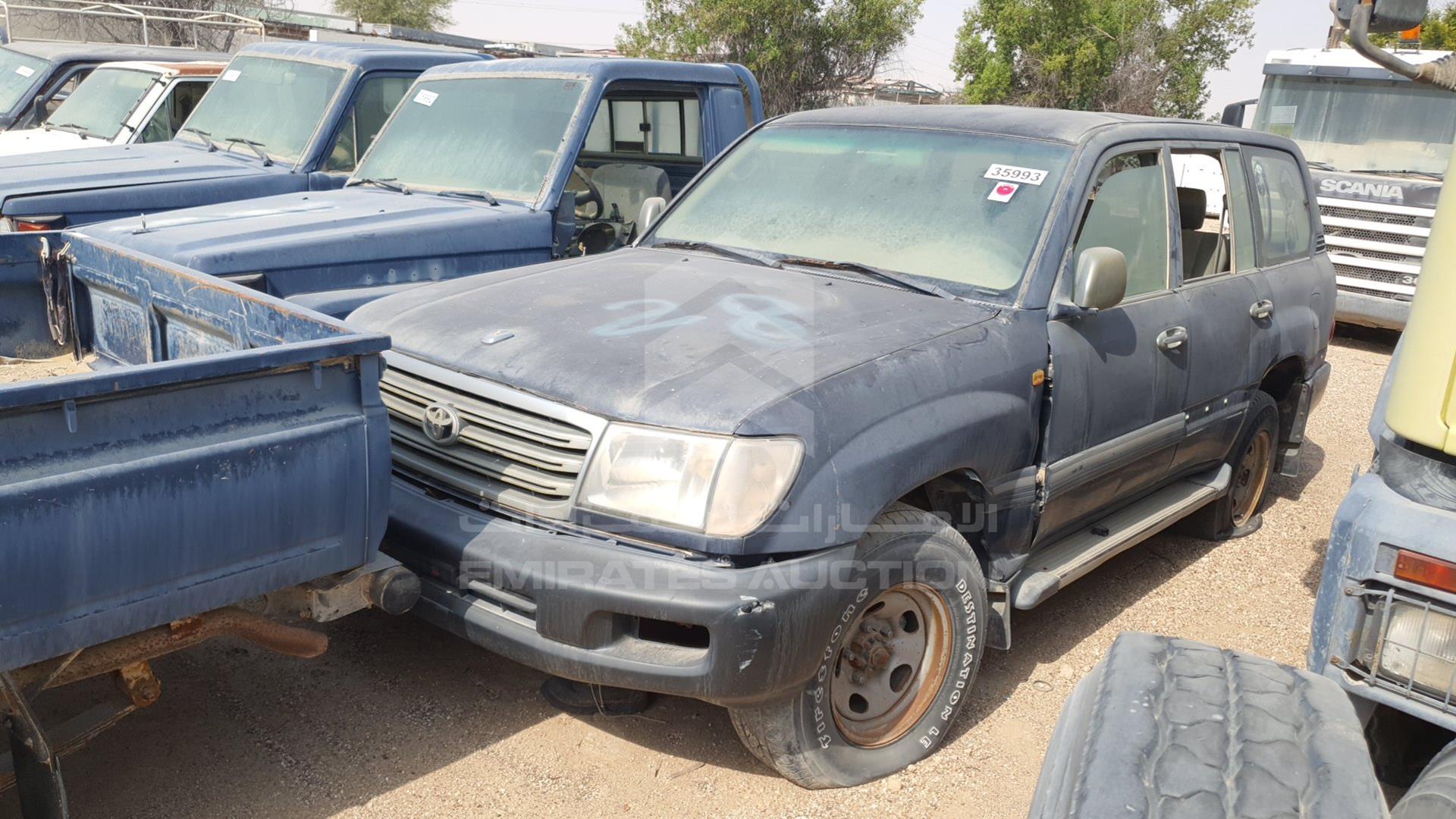 2004 TOYOTA LAND CRUISER VIN: JTECB09J443013529