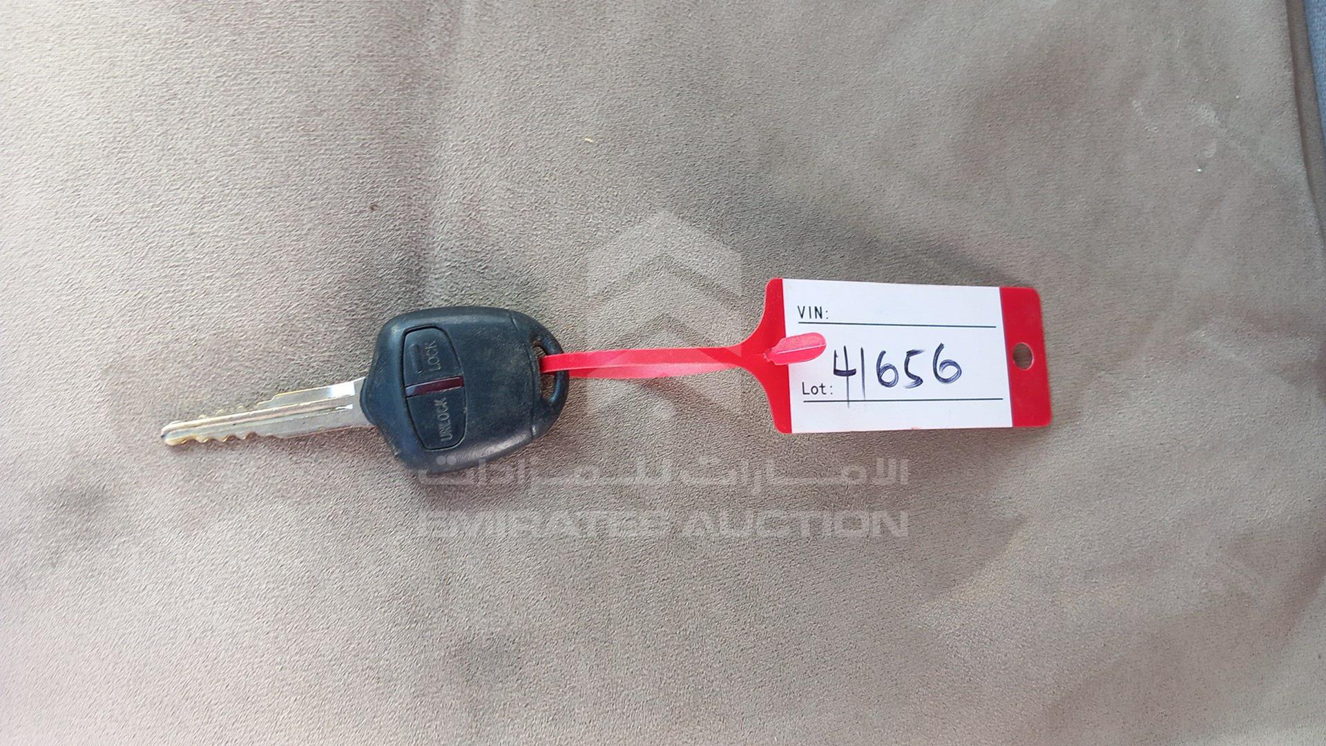 2007 MITSUBISHI GRANDIS VIN: JMYLRNA4W7Z700700