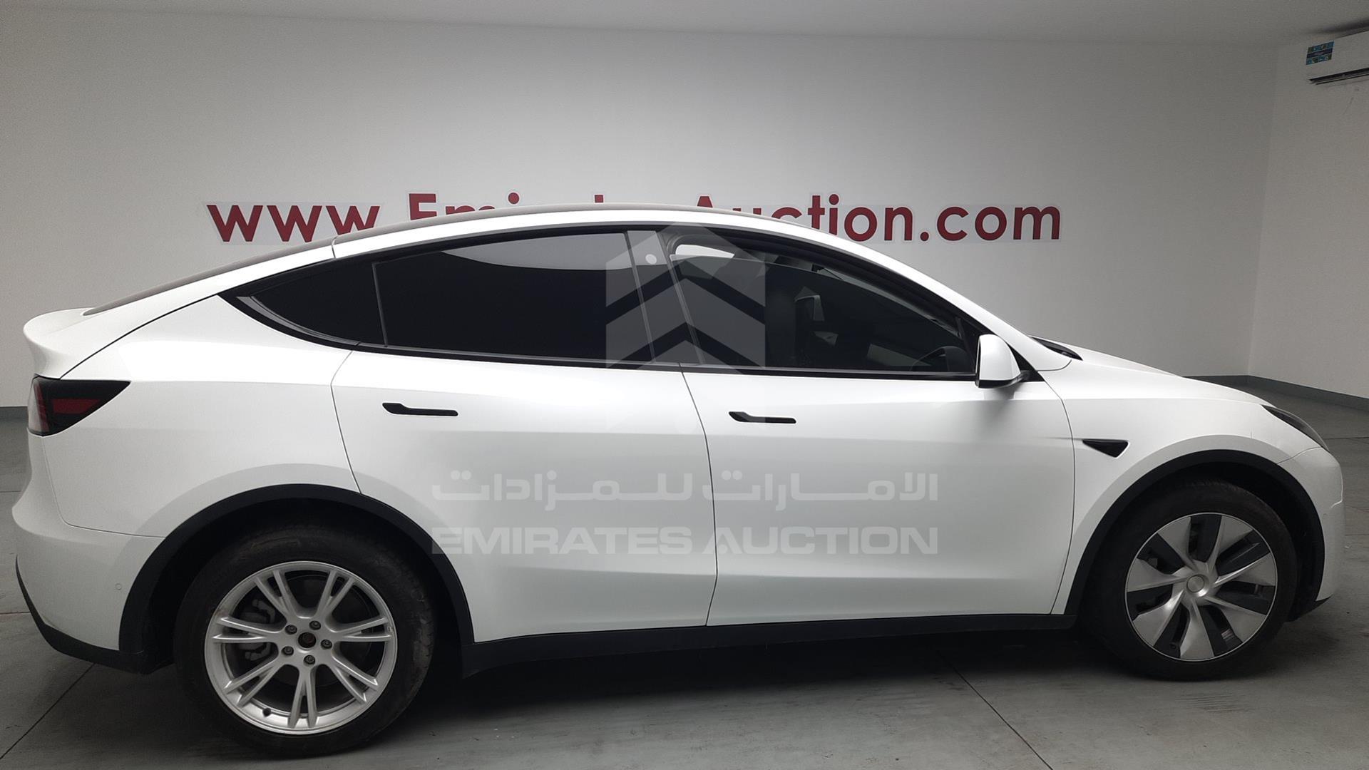 2022 TESLA MODEL Y VIN: LRWYGCEK8NC238045