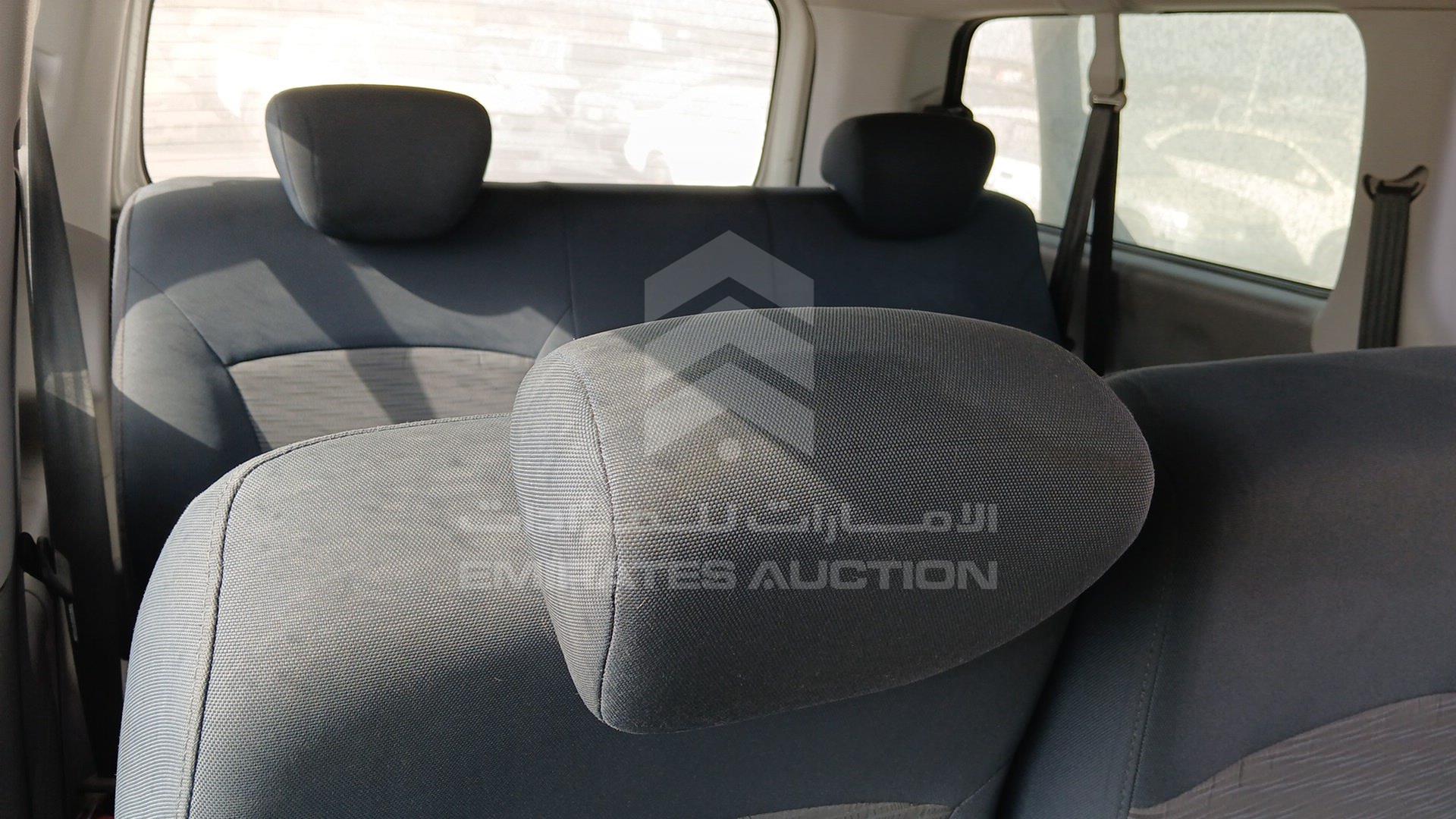 2014 HYUNDAI H1 VIN: KMHWG81RXEU558824