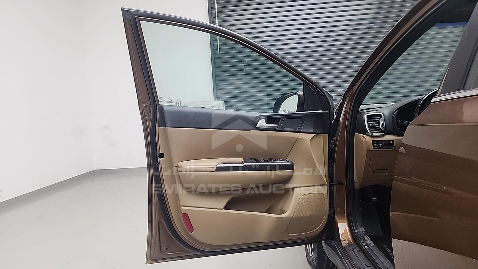2017 KIA SPORTAGE VIN: U5YPH81A1HL082573