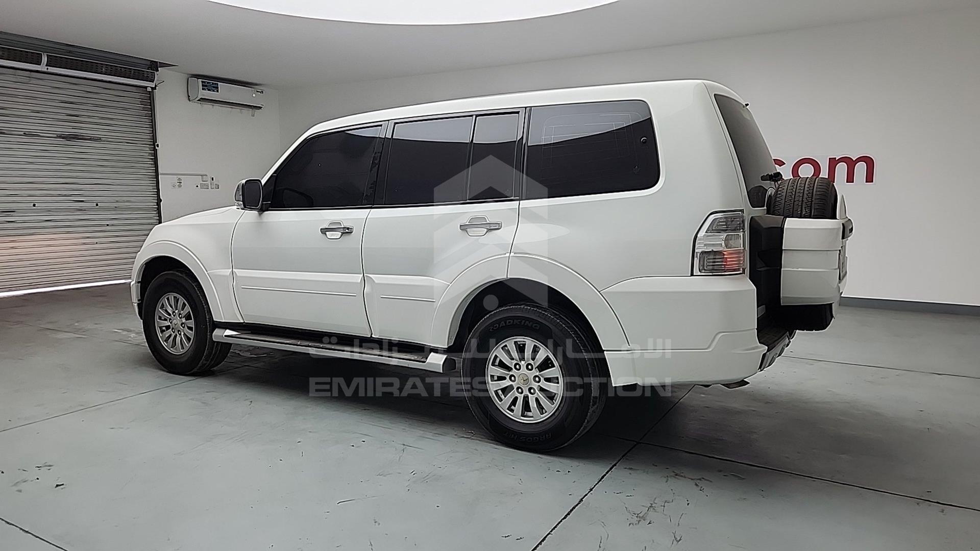 2013 MITSUBISHI PAJERO VIN: JMYLRV95WDJ704386