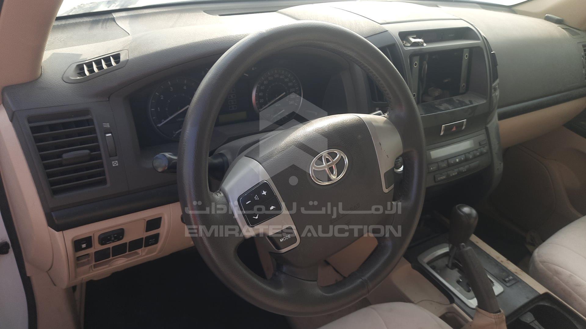 2013 TOYOTA LAND CRUISER VIN: JTMDU09J3D5072014