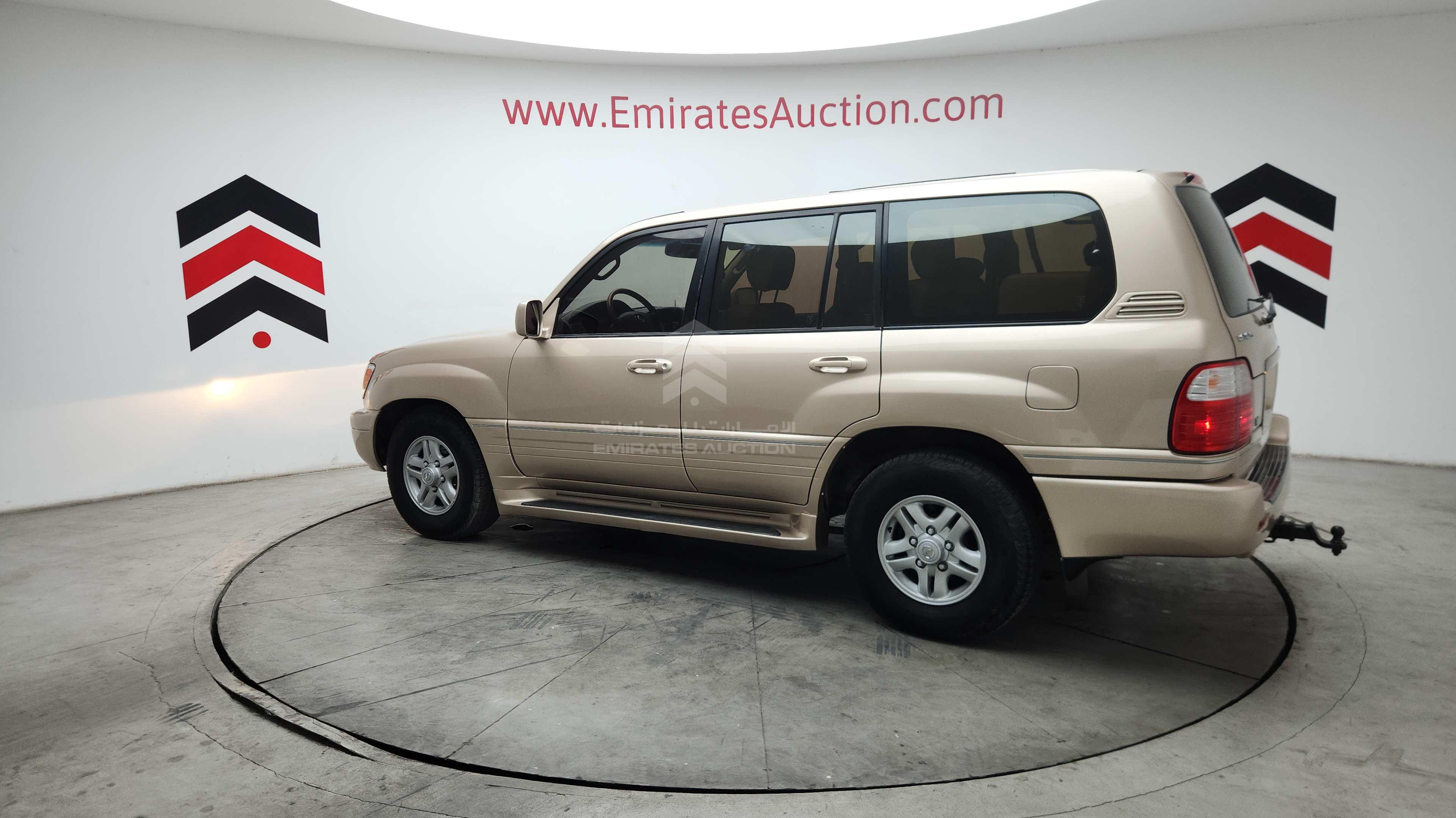 JTJHT00W513501087 - 2001 Lexus LX 470 - #511626