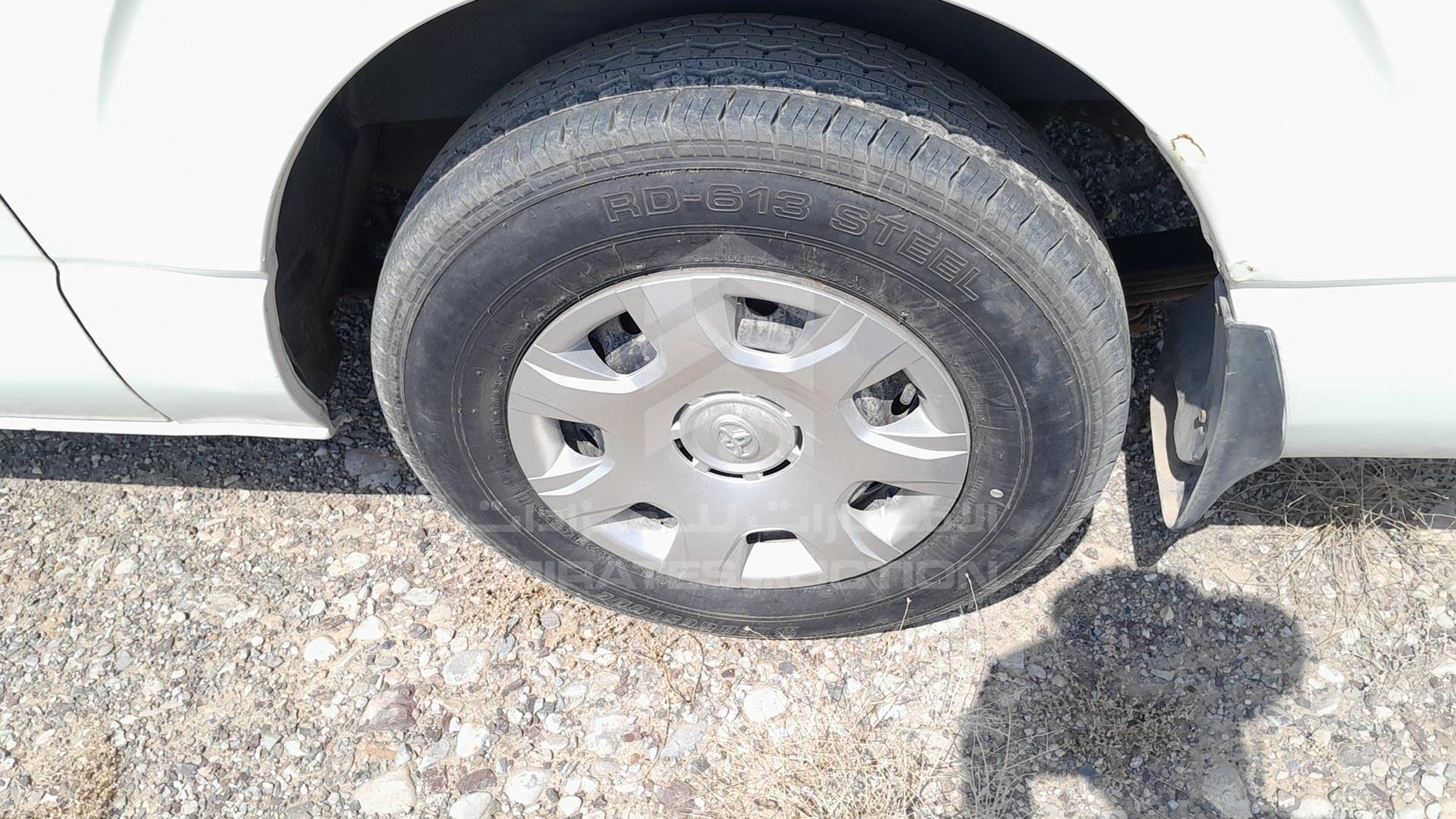 2006 TOYOTA HIACE VIN: JTFHX02P860009831
