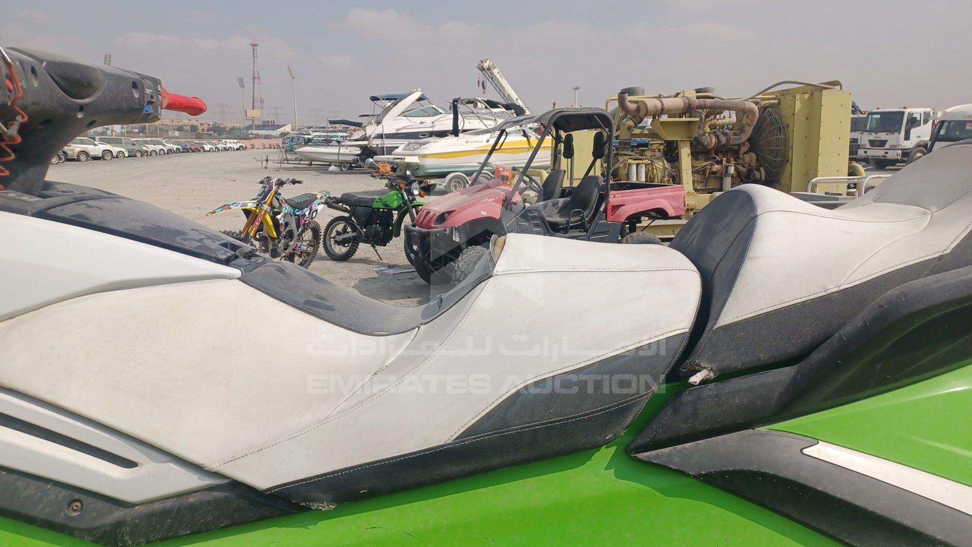 2021 JET SKI + TROLLEY YAMAHA VIN: USYAMA2416H121