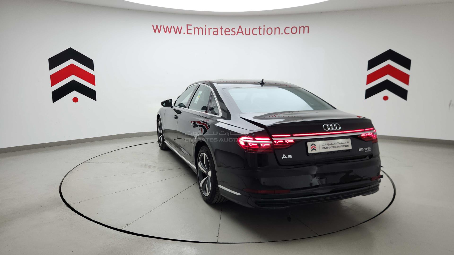 2025 AUDI A8 VIN: WAUZZZF85SN000643