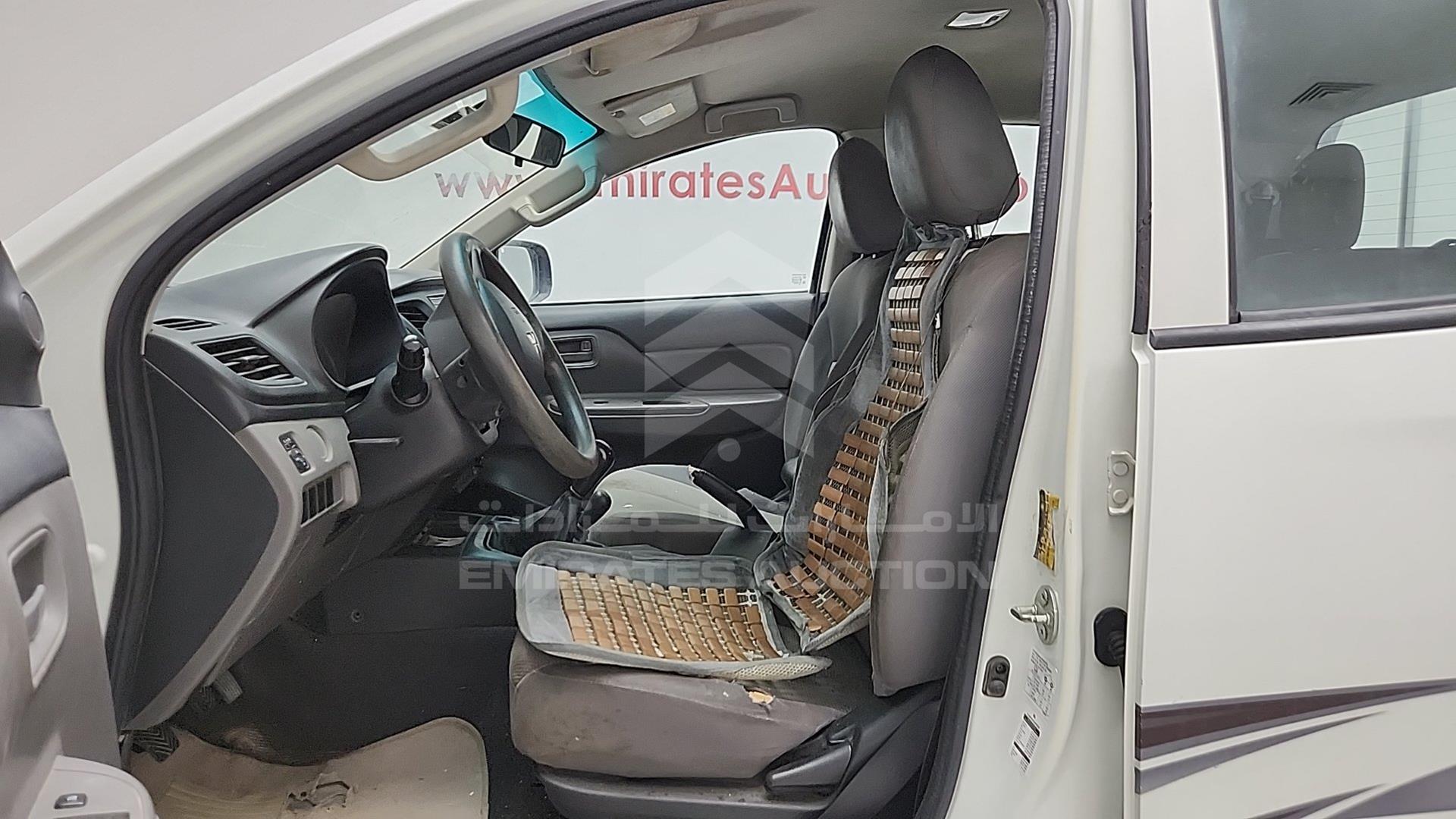 2016 MITSUBISHI L 200 VIN: MMBJNKL40GH065648