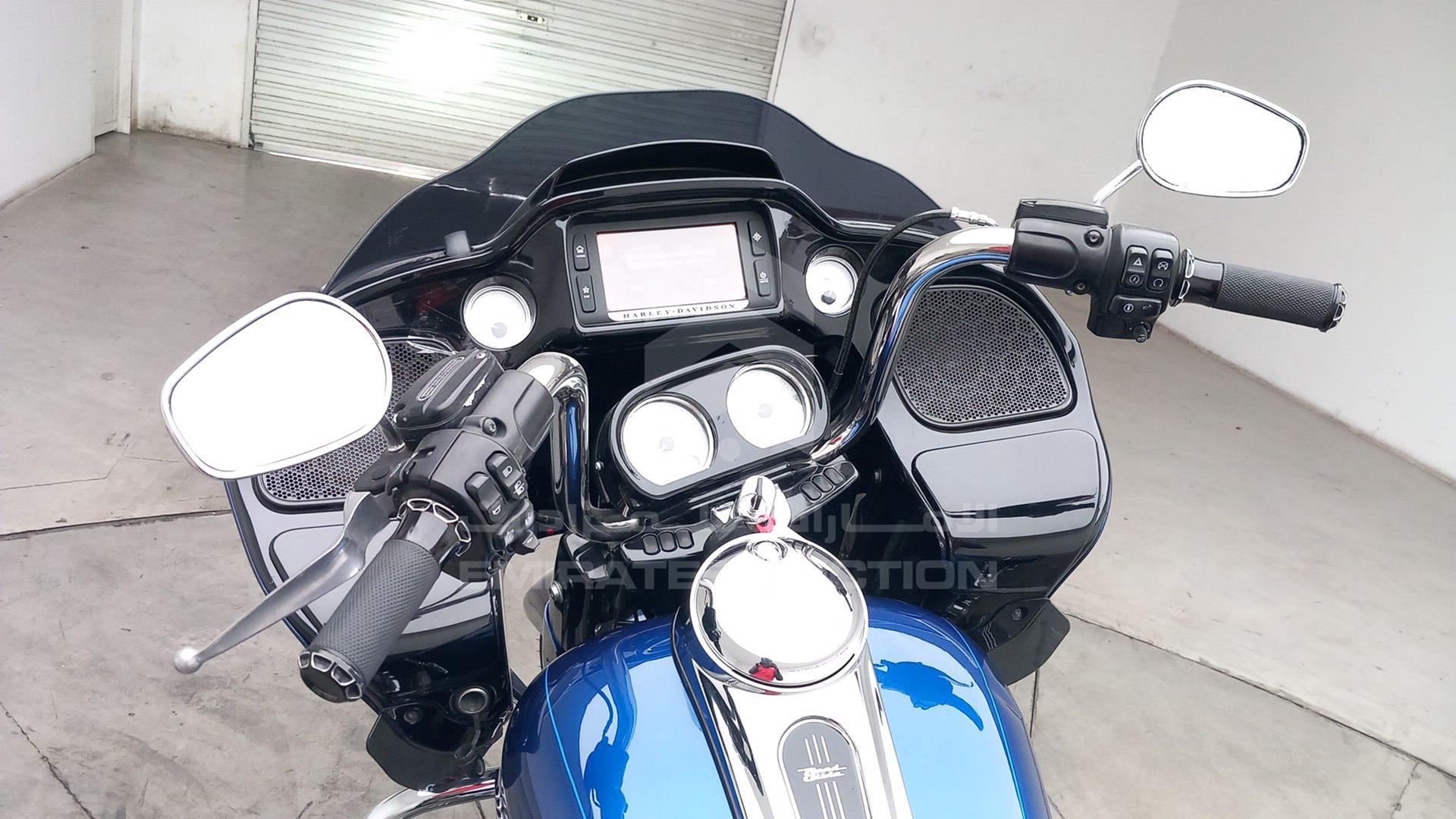 2015 HARLEY-DAVIDSON FLHXS VIN: 1HD1KTM13FB628746