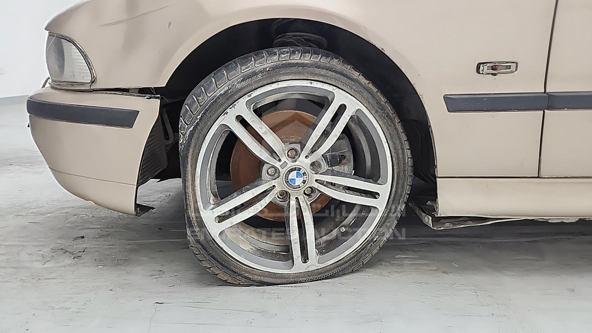 2000 BMW 540 VIN: WBADN6104YGG88284