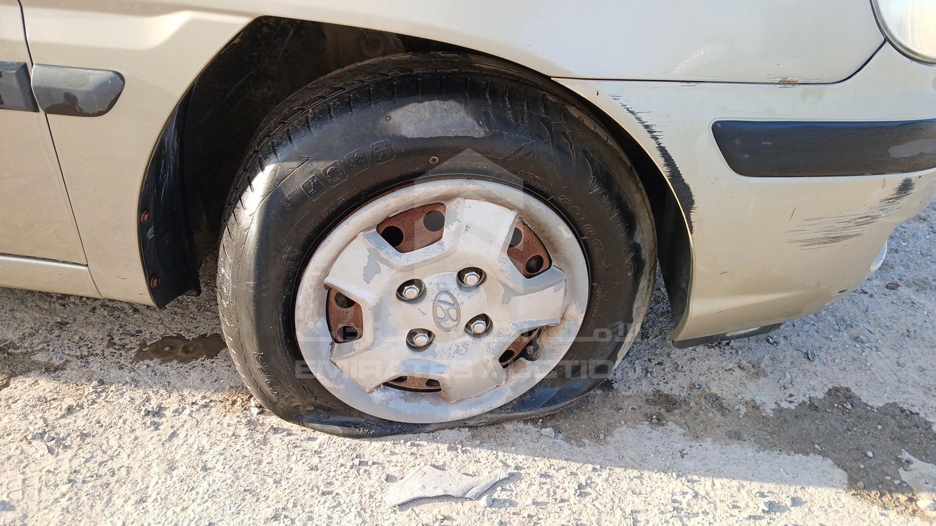 2005 HYUNDAI MATRIX VIN: KMHPM81C55U197382