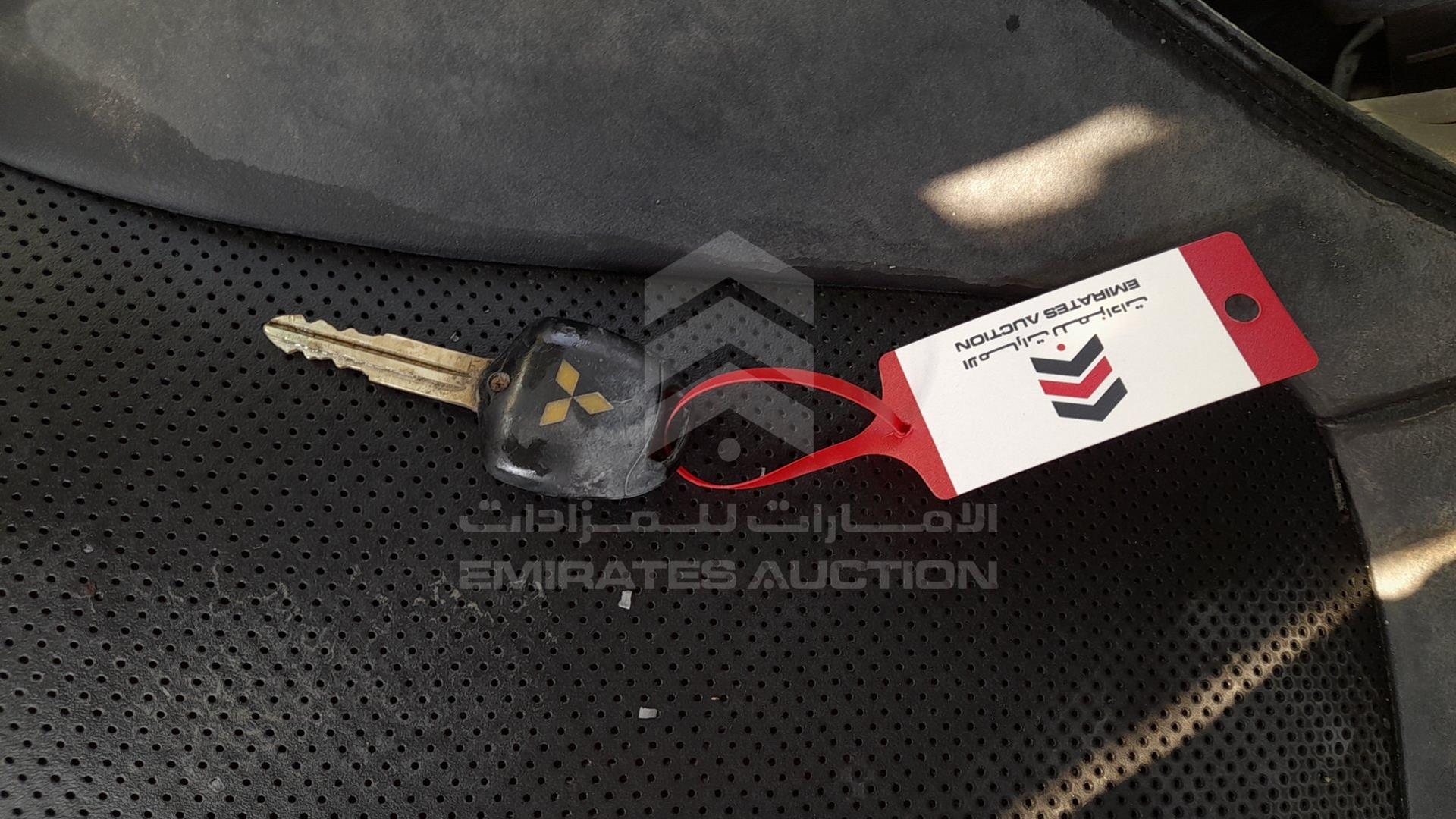 2011 MITSUBISHI PAJERO SPORT VIN: MMEMU71N9BF007857