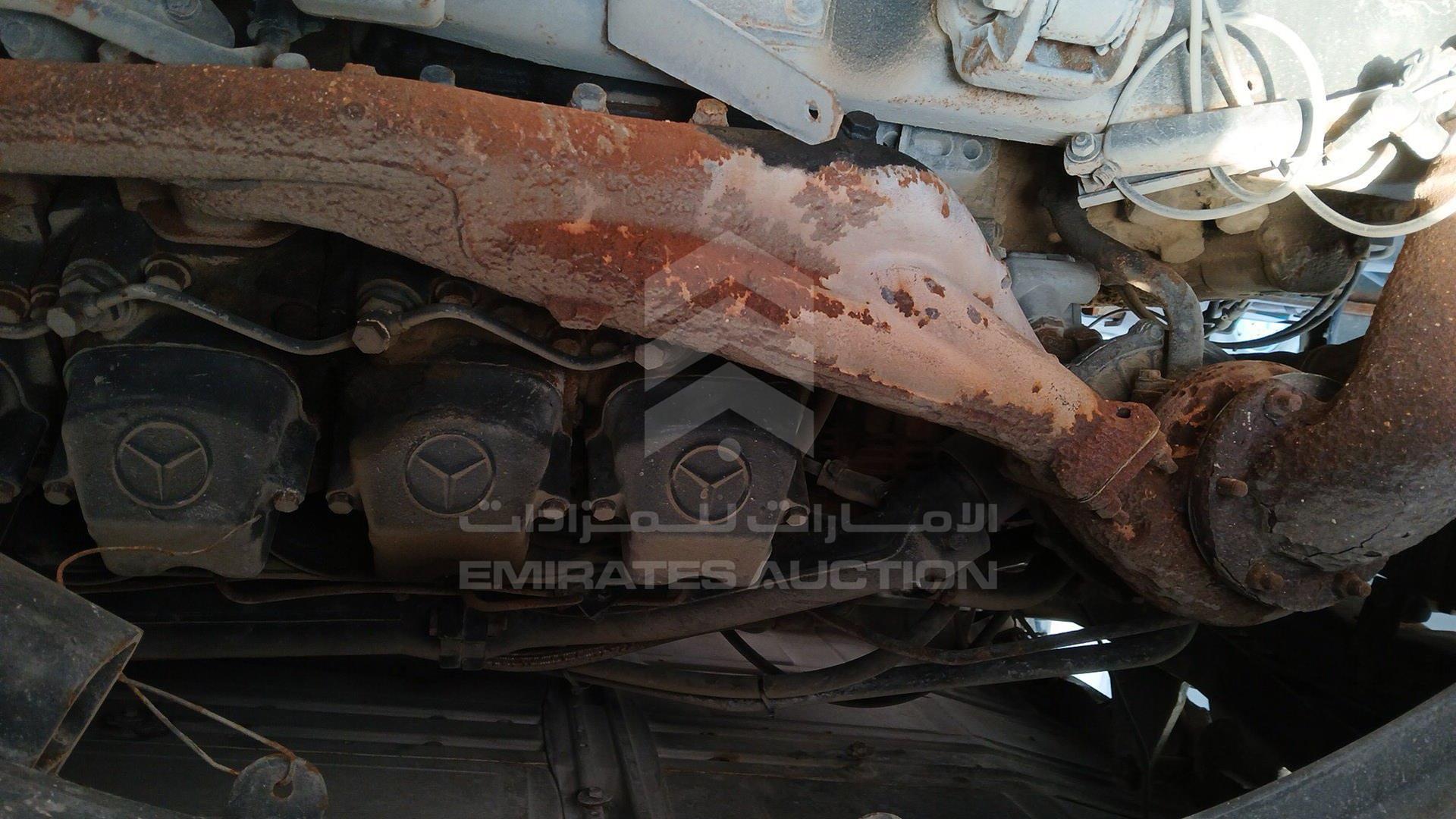 0 MERCEDES TANKER VIN: WDB6584701K221902