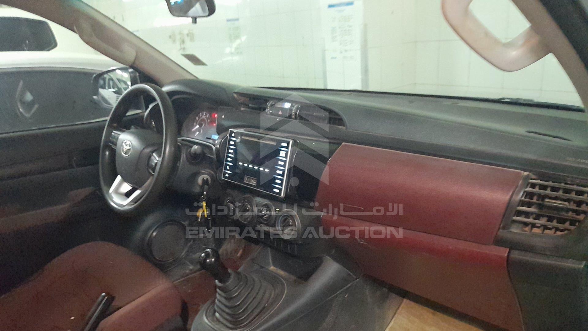 2017 TOYOTA HILUX VIN: MR0DX8CD1H0400317