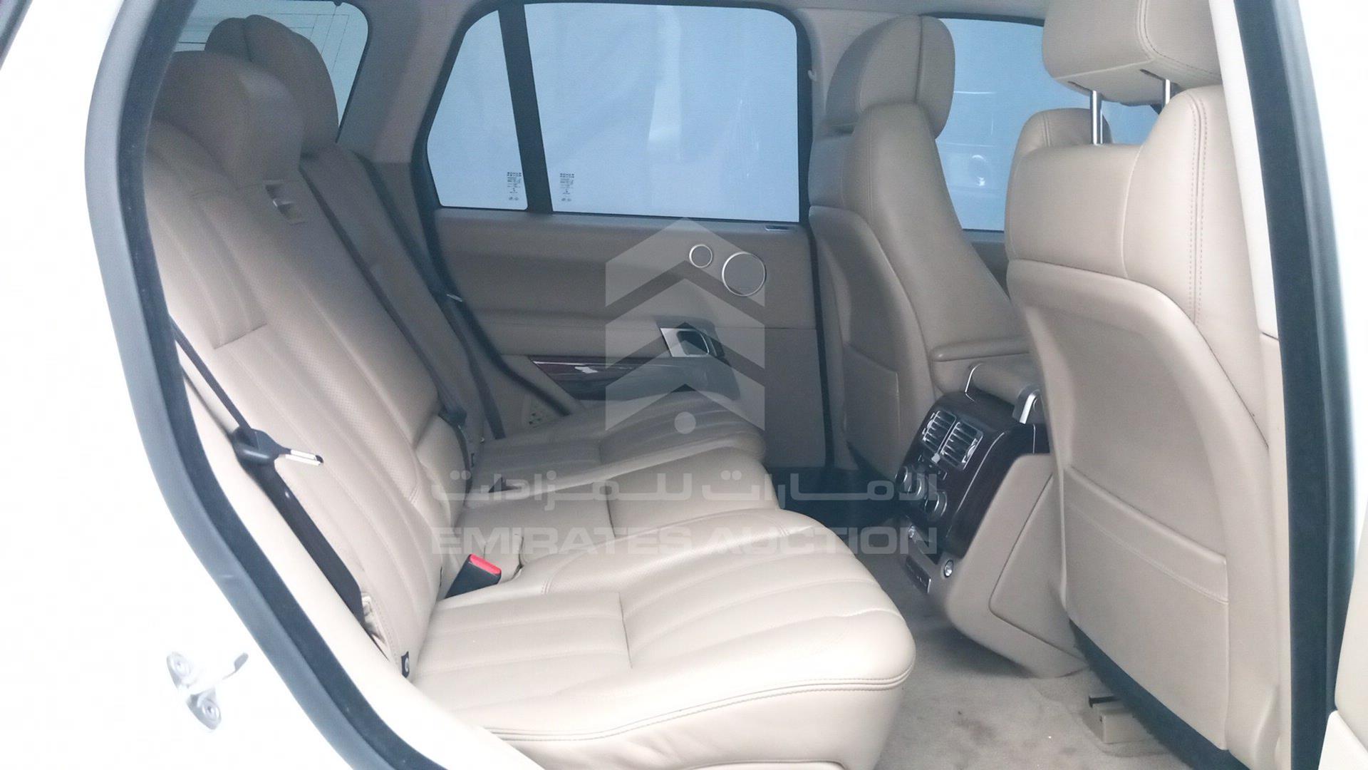 2014 RANGE ROVER VOGUE VIN: SALGA2EF0EA174181