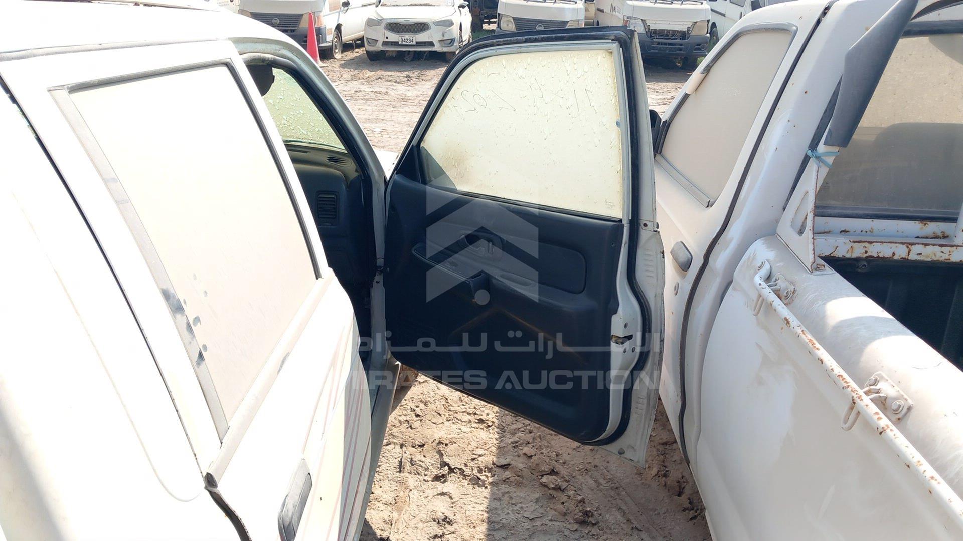 2006 MITSUBISHI L 200 VIN: MMBJNK6206F017402
