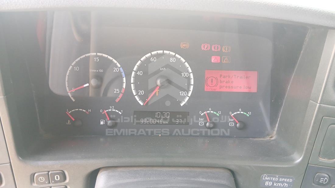 2009 Scania P 340 — Speedometer & RPM Gauges — Photo 15