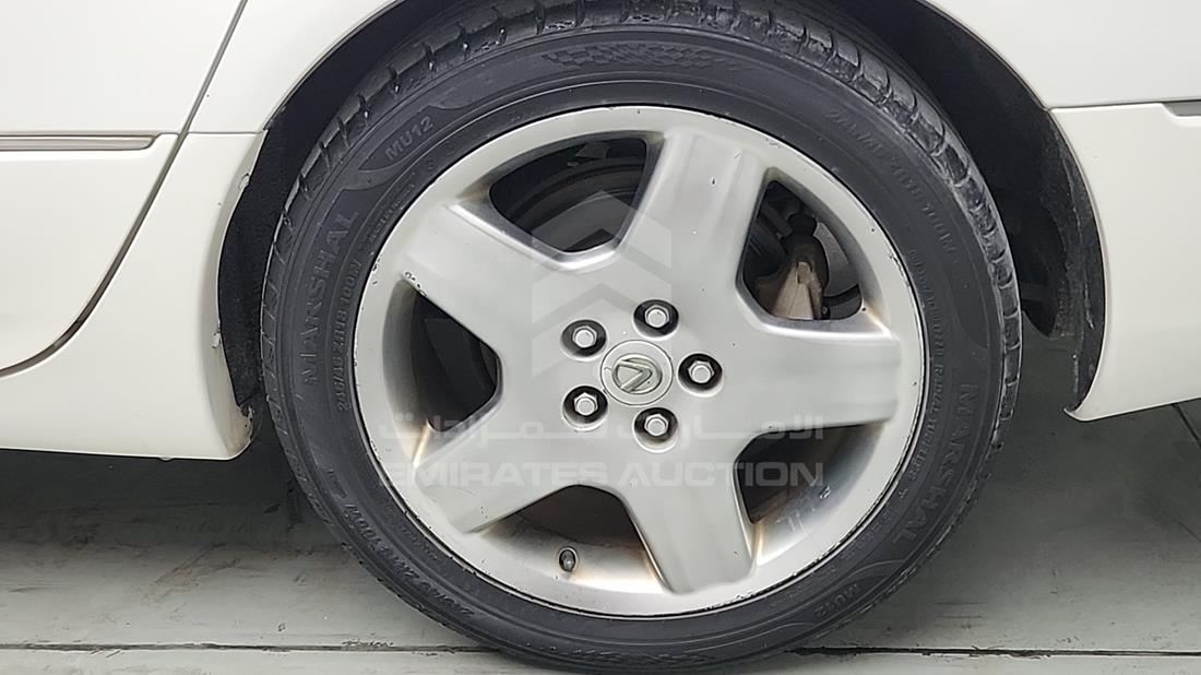 2001 Lexus LS 430 — Rear Left Tyre — Photo 32