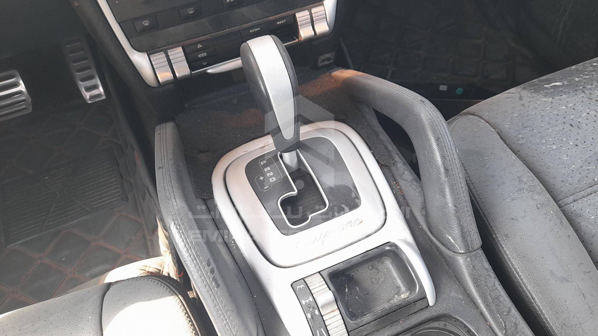 2004 PORSCHE CAYENNE VIN: WP1ZZZ9PZ4LA44989