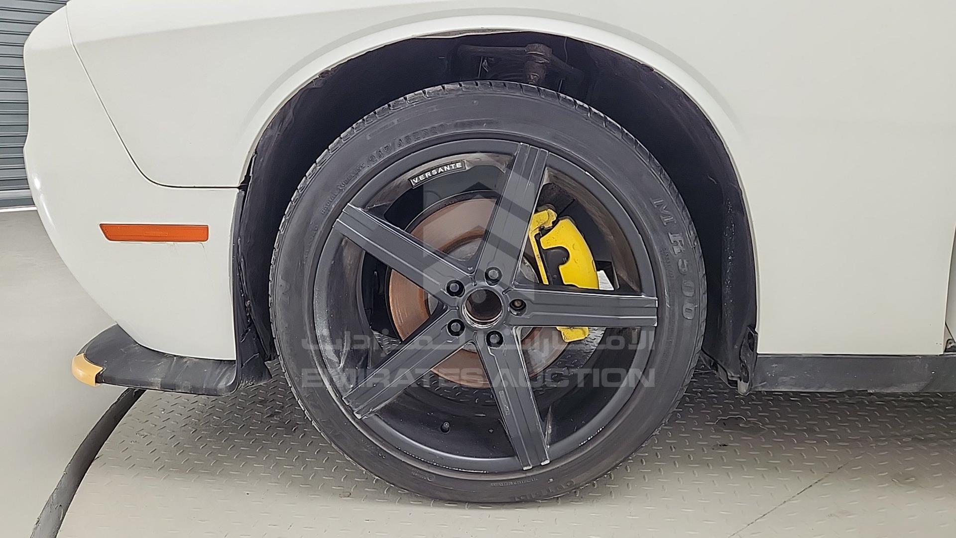 2018 DODGE CHALLENGER VIN: 2C3CDZBT2JH182900