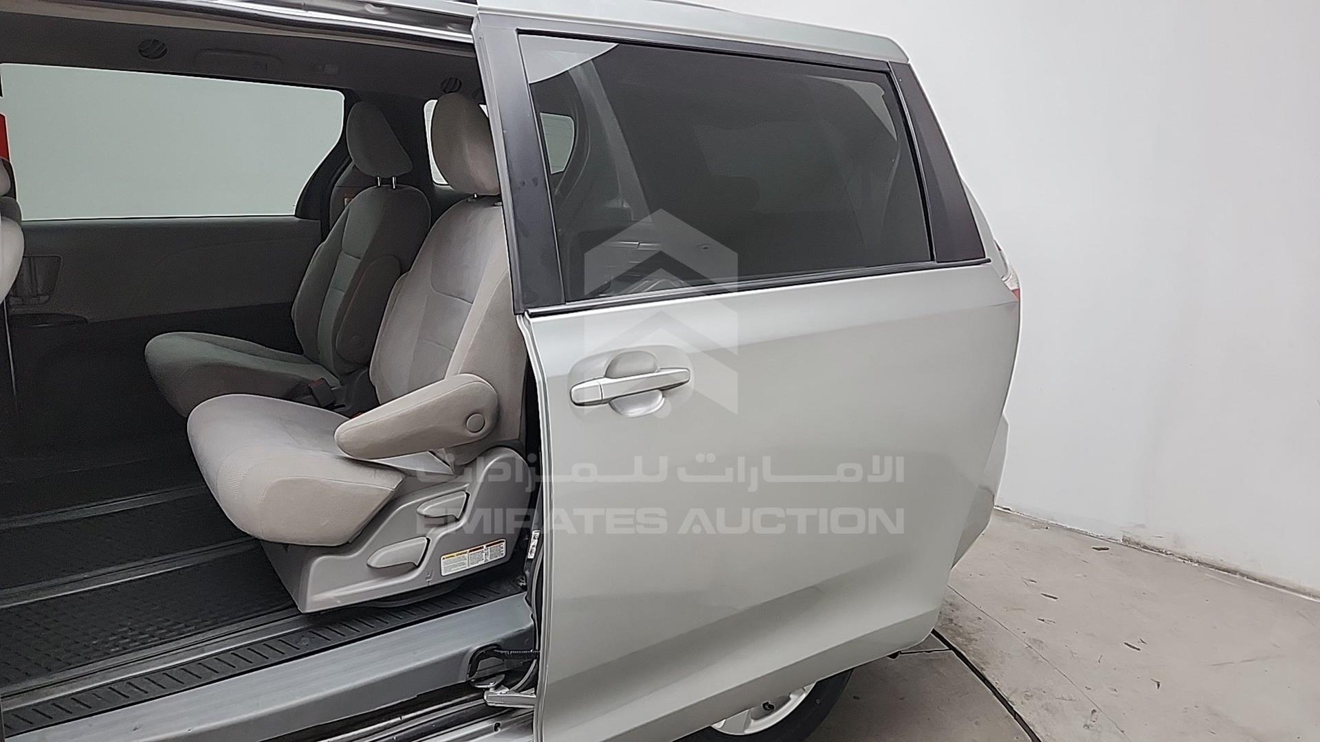 2020 TOYOTA SIENNA VIN: 5TDZZ3DC4LS023172