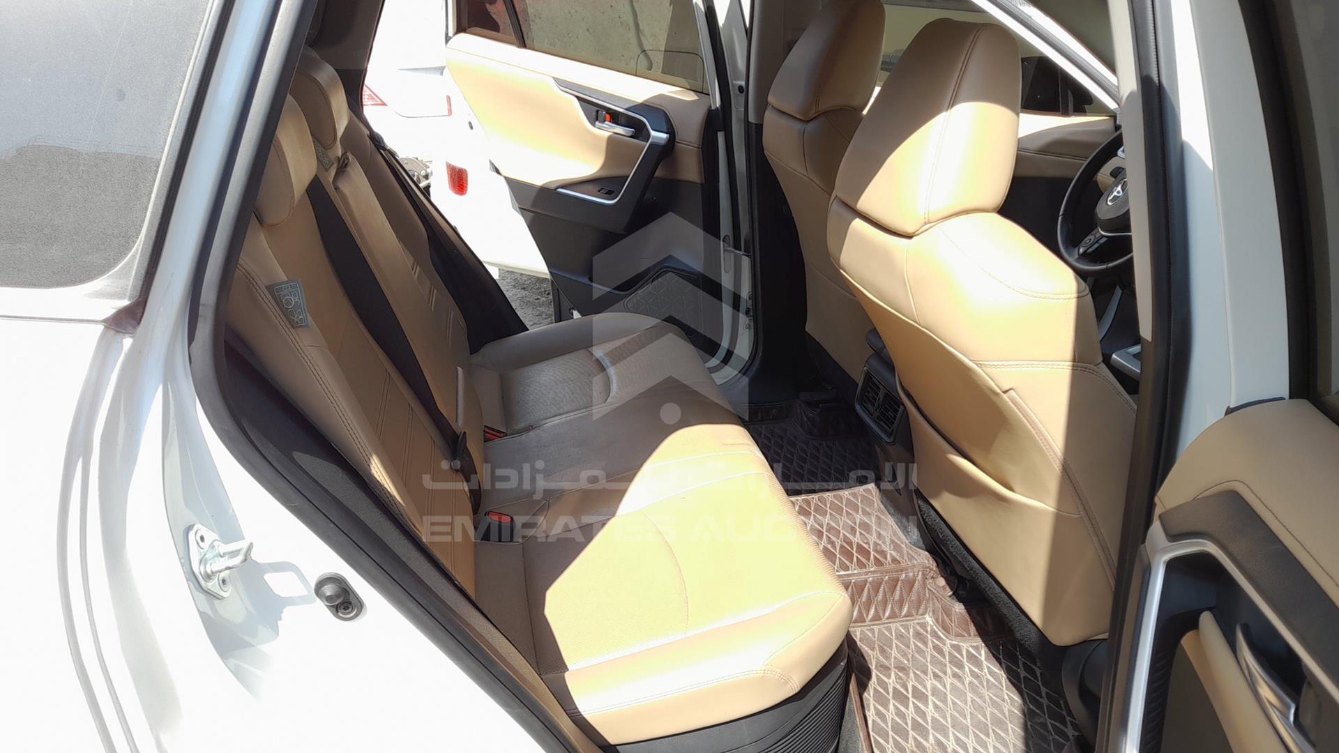 2020 TOYOTA RAV-4 VIN: JTMDW3FVXLD542577