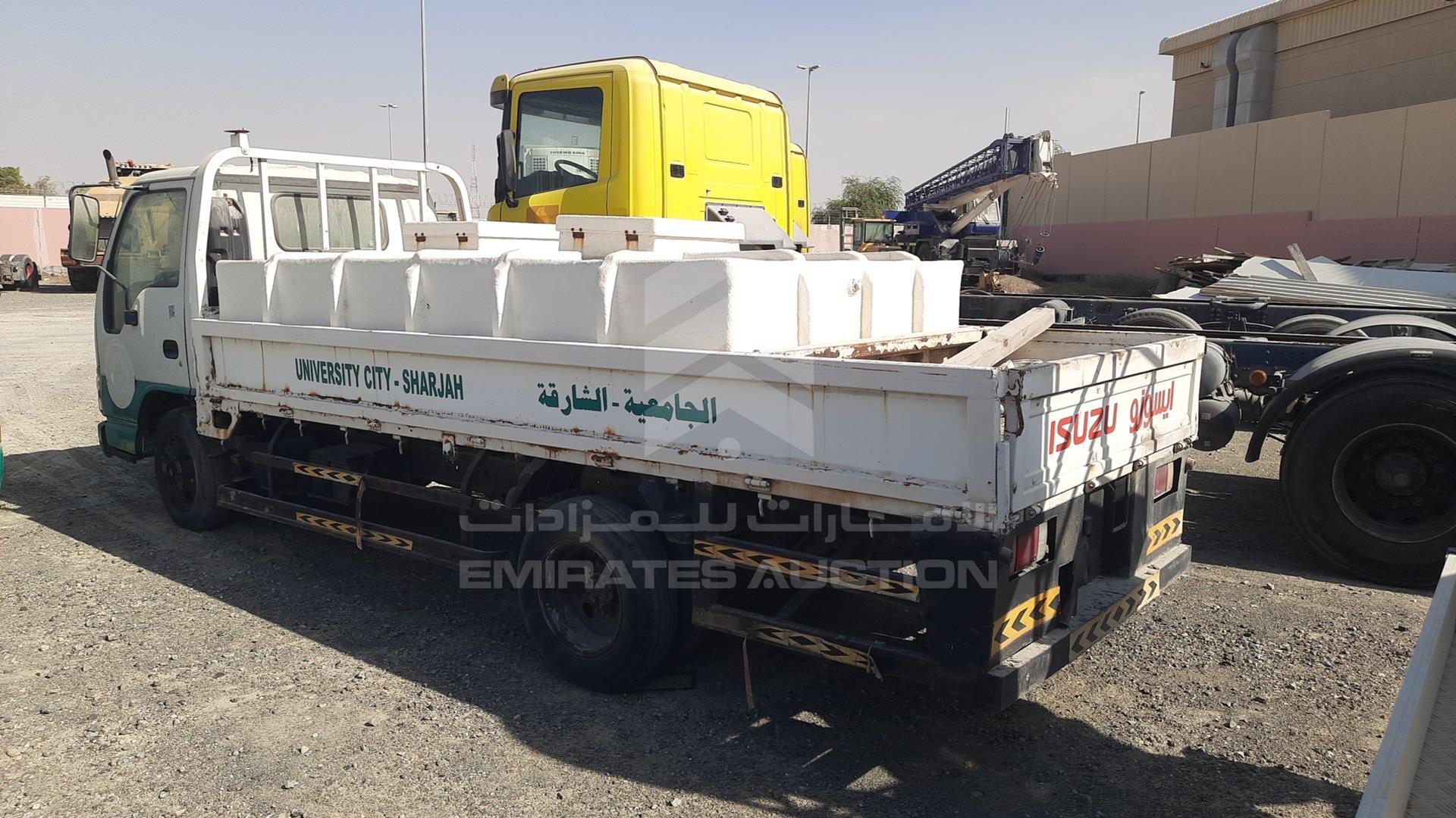 2008 ISUZU NKR VIN: JAAJP24G387K02036