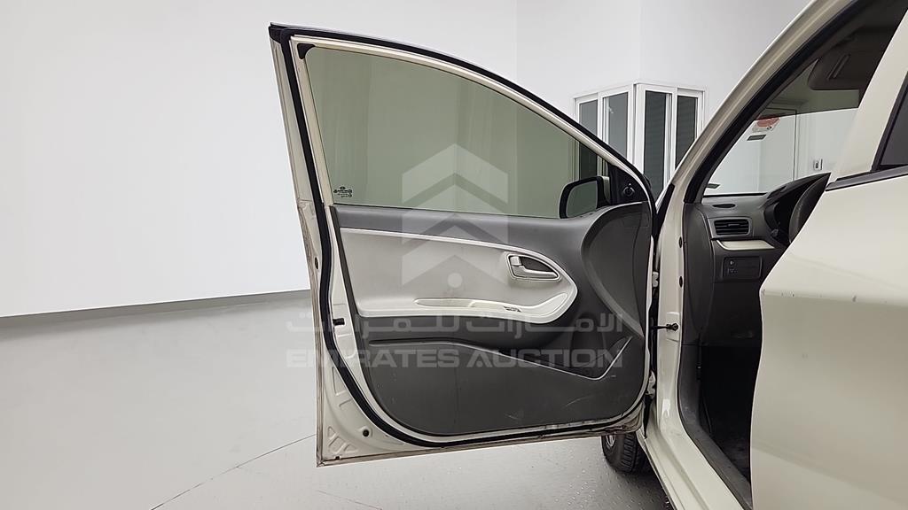 KNABE5125CT100053 - 2012 KIA PICANTO - #526422