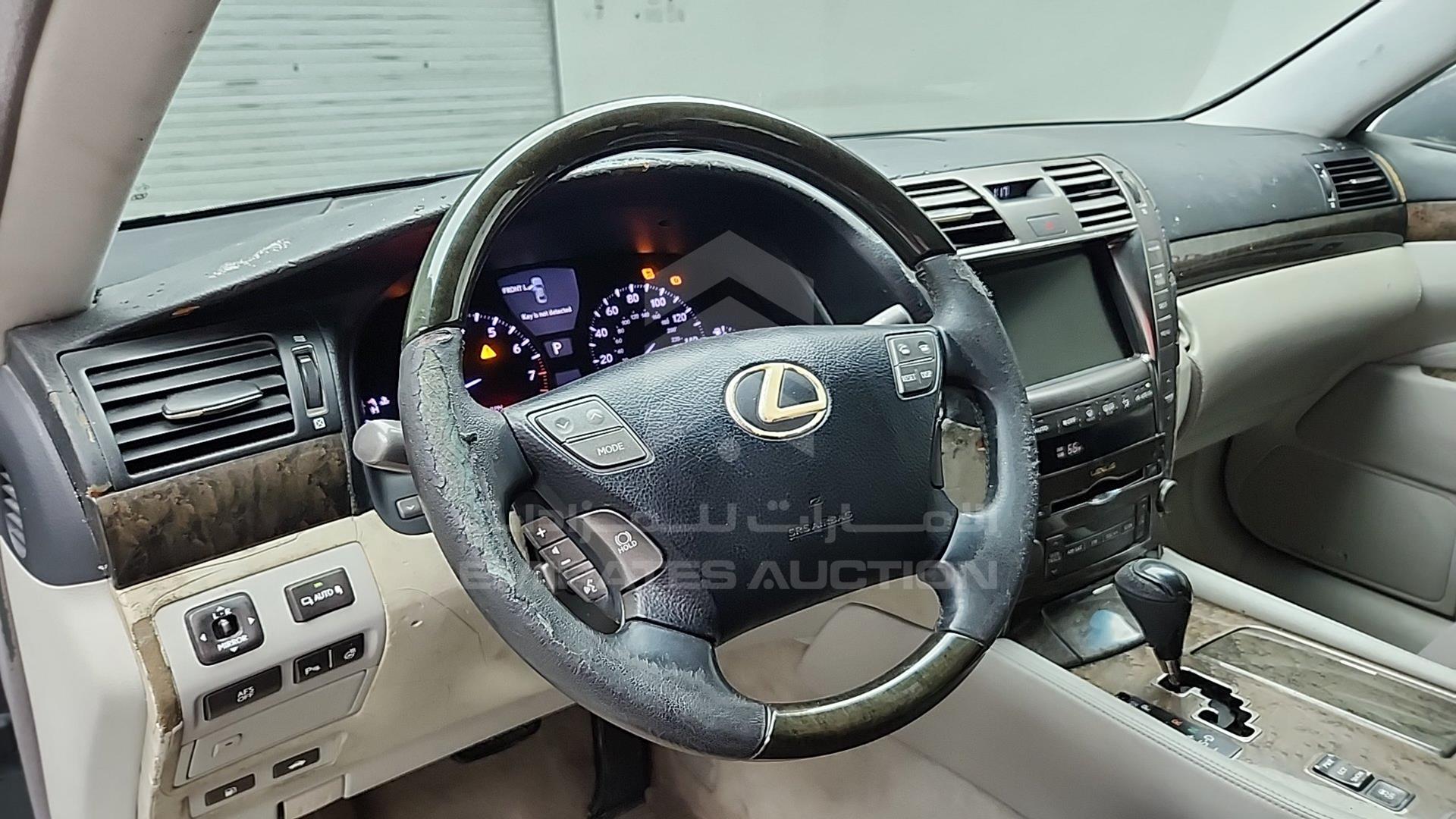 2008 LEXUS LS 460 VIN: JTHBL46F485083075