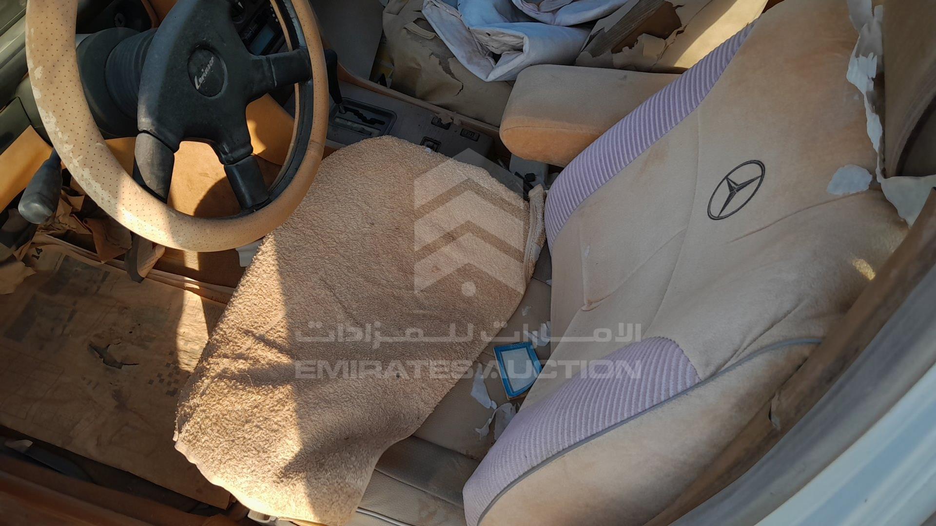 0 MERCEDES E 300 VIN: WDB1240301A473378